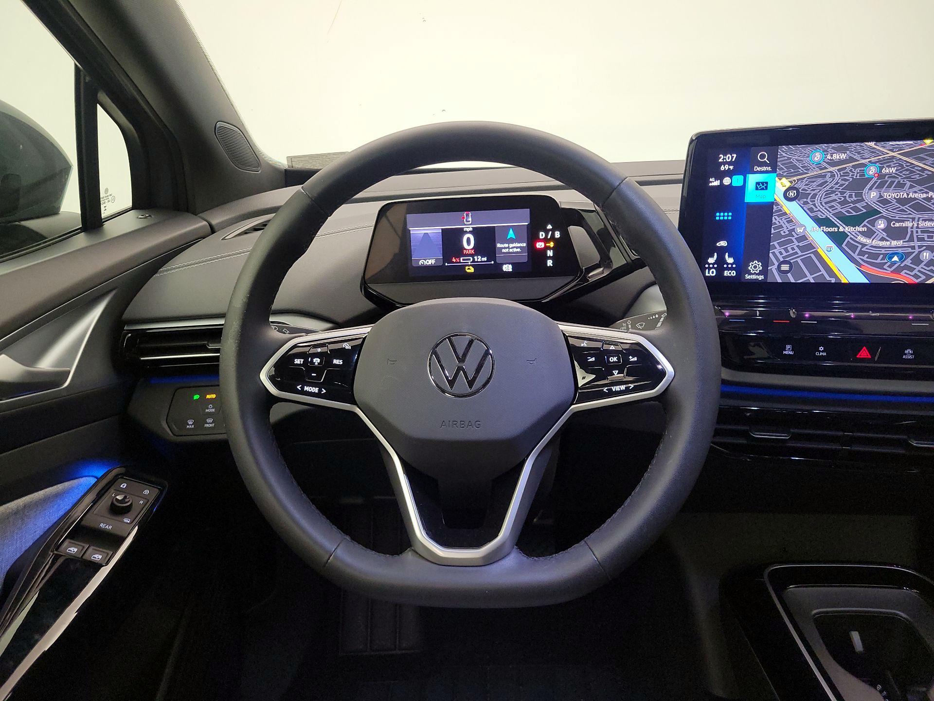 Thumbnail: 2023 Volkswagen ID.4 - 10