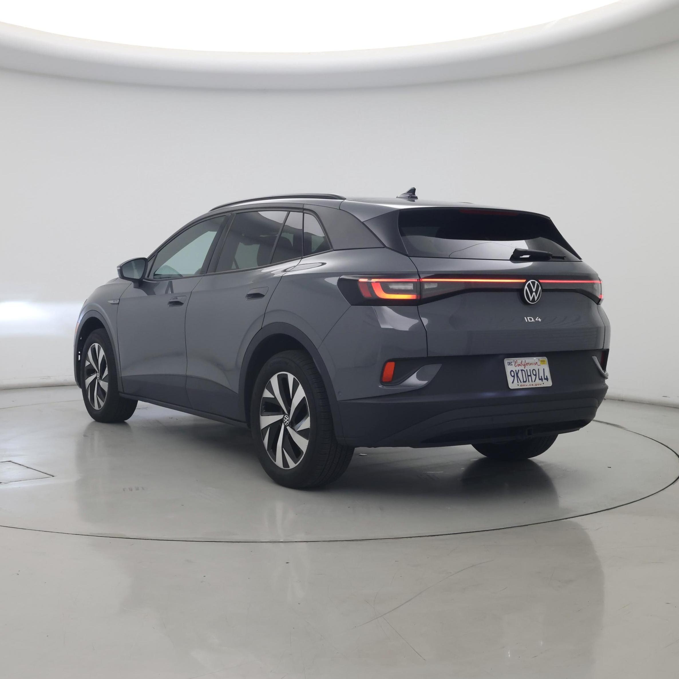 Thumbnail: 2023 Volkswagen ID.4 - 2