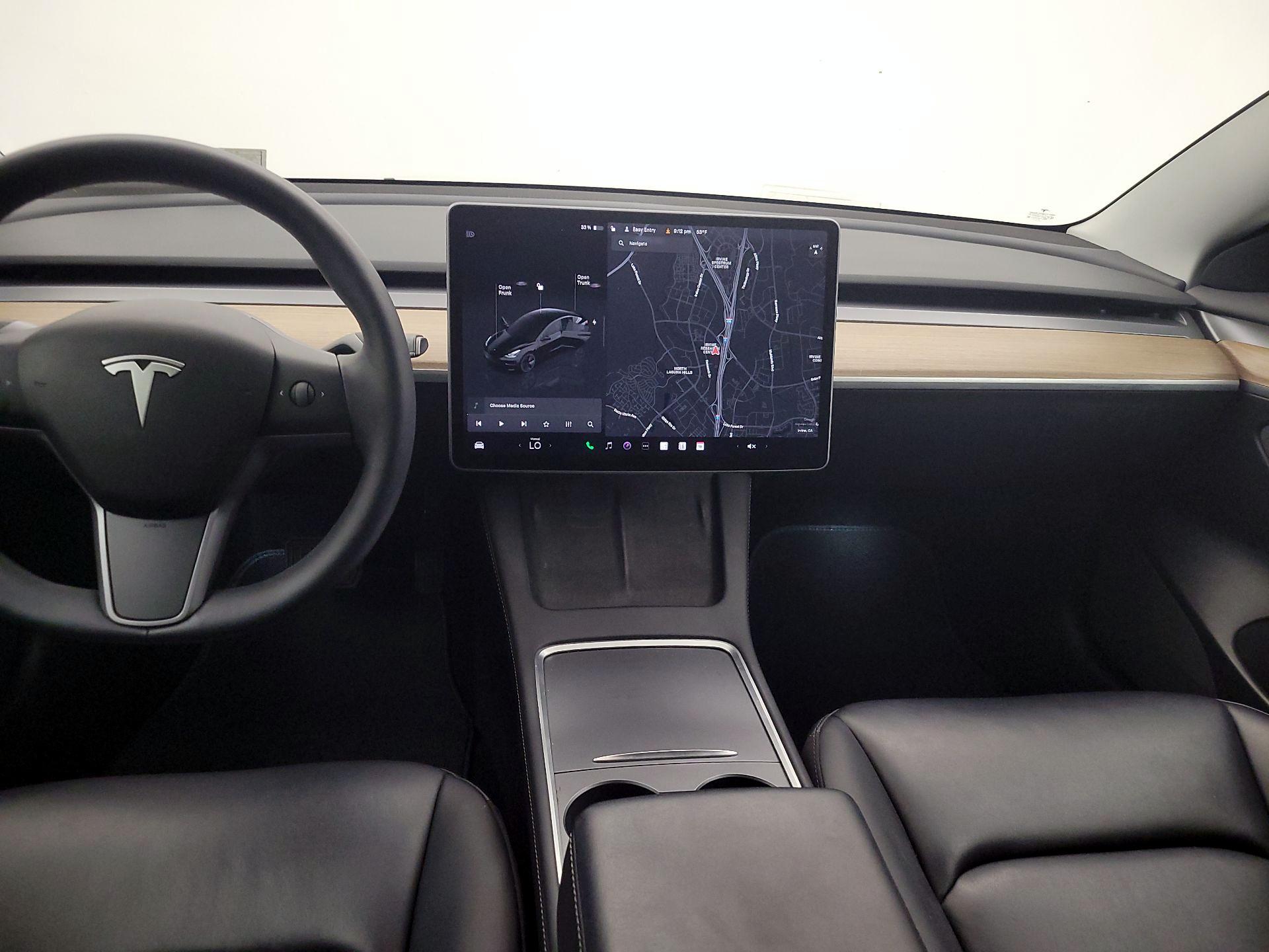 Thumbnail: 2022 Tesla Model 3 - 9