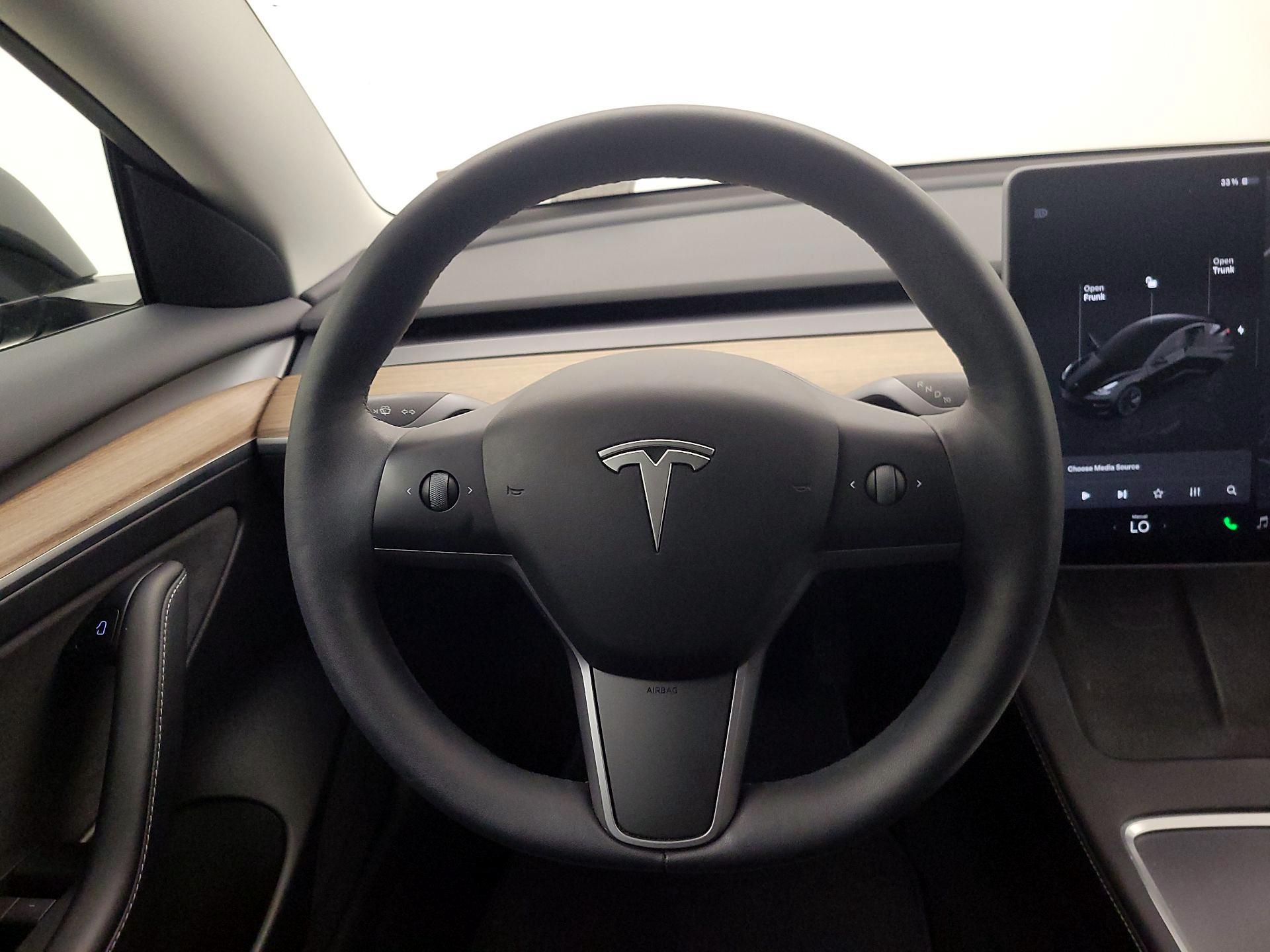 Thumbnail: 2022 Tesla Model 3 - 10