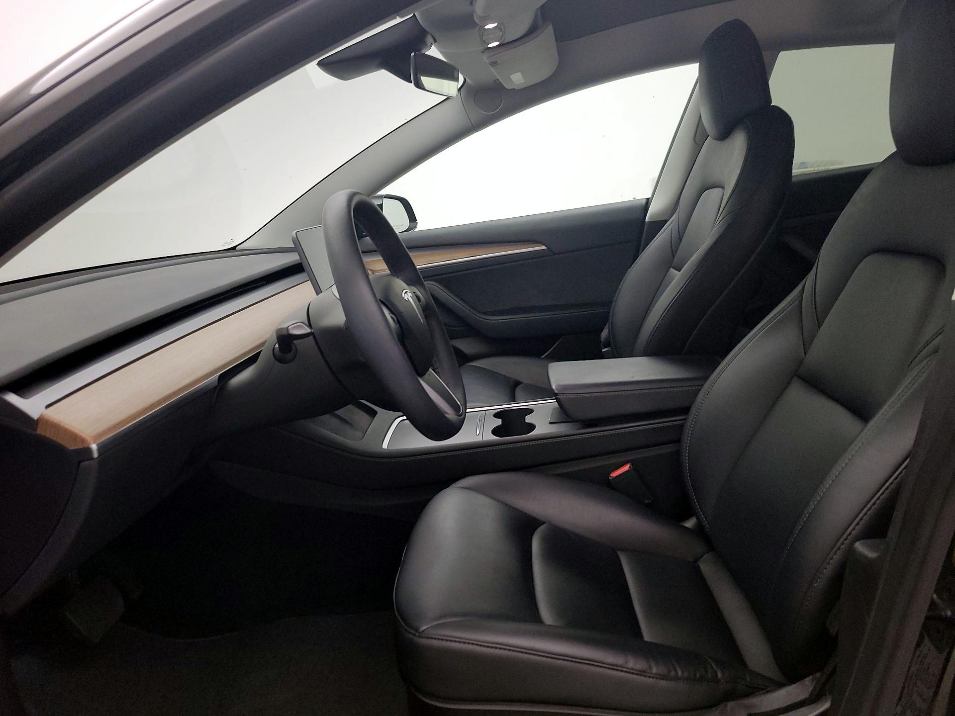 Thumbnail: 2022 Tesla Model 3 - 11