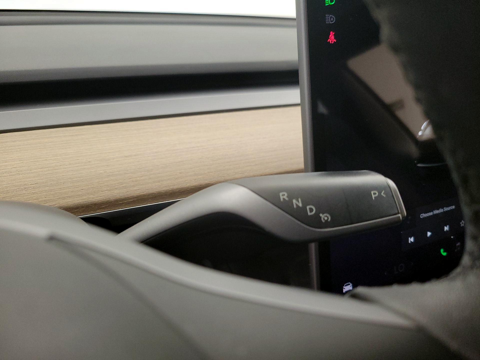 Thumbnail: 2022 Tesla Model 3 - 17