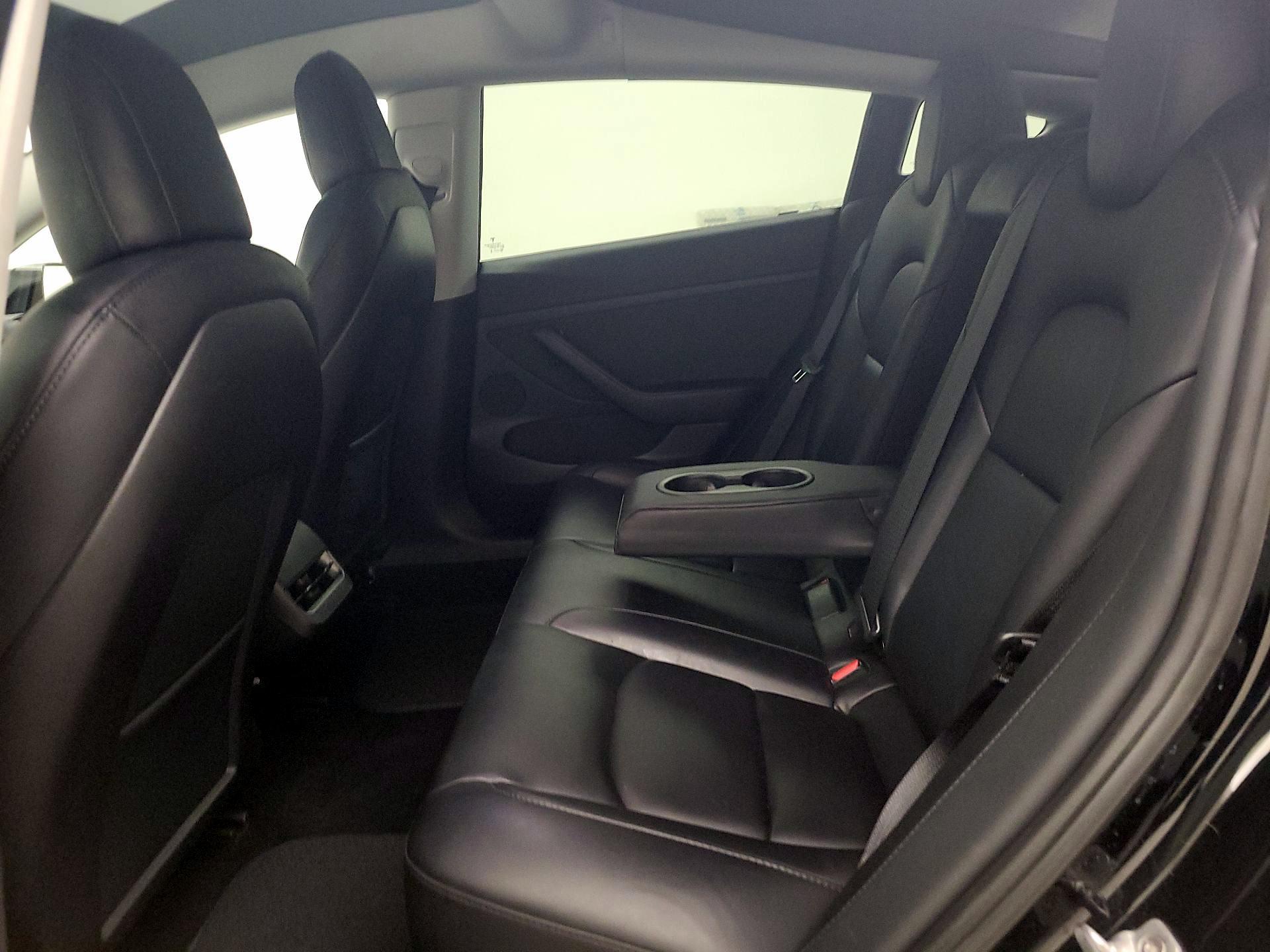 Thumbnail: 2022 Tesla Model 3 - 18