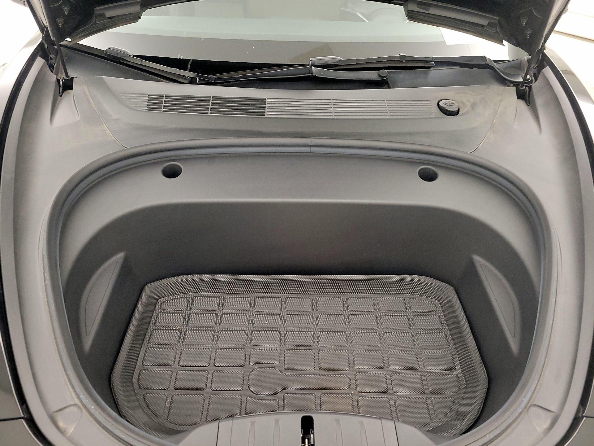 Thumbnail: 2022 Tesla Model 3 - 20