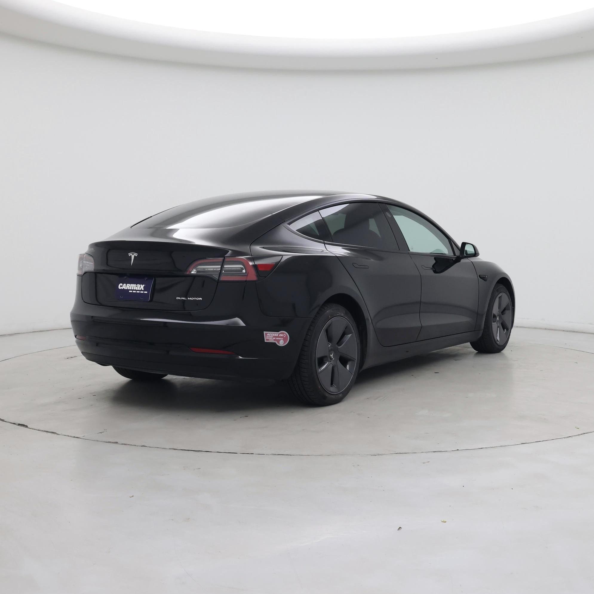 Thumbnail: 2022 Tesla Model 3 - 8