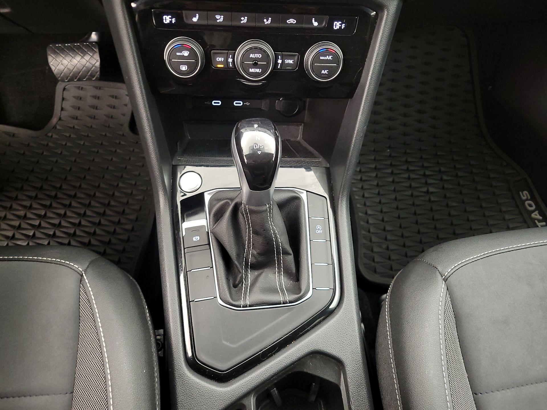 Thumbnail: 2024 Volkswagen Taos - 17