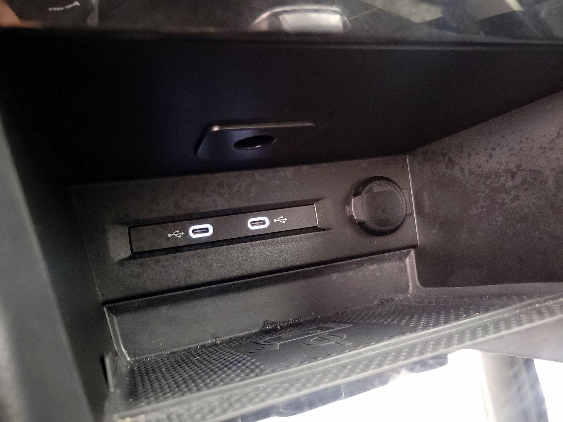 Thumbnail: 2024 Volkswagen Taos - 18