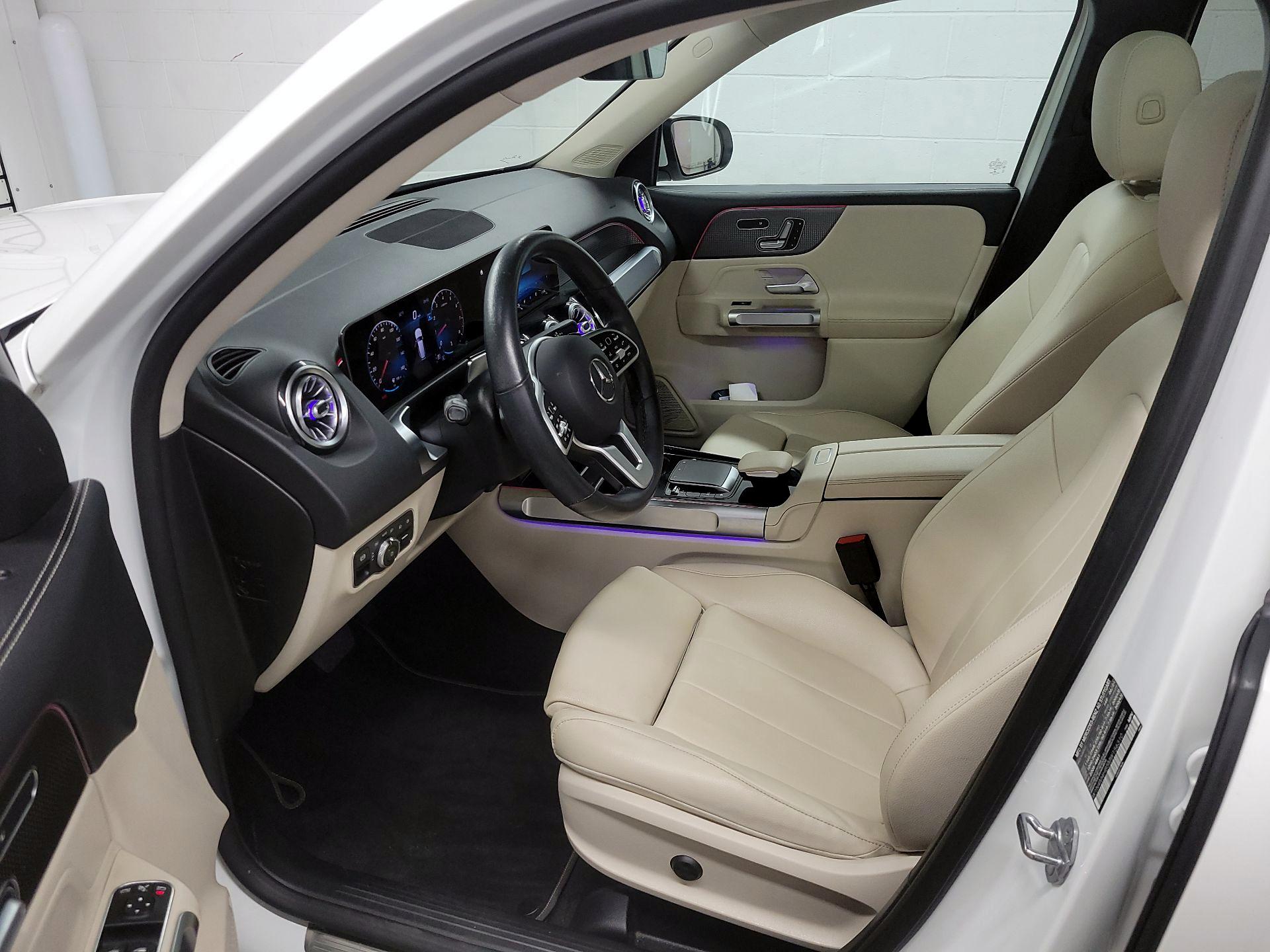 Thumbnail: 2021 Mercedes-Benz GLB - 11