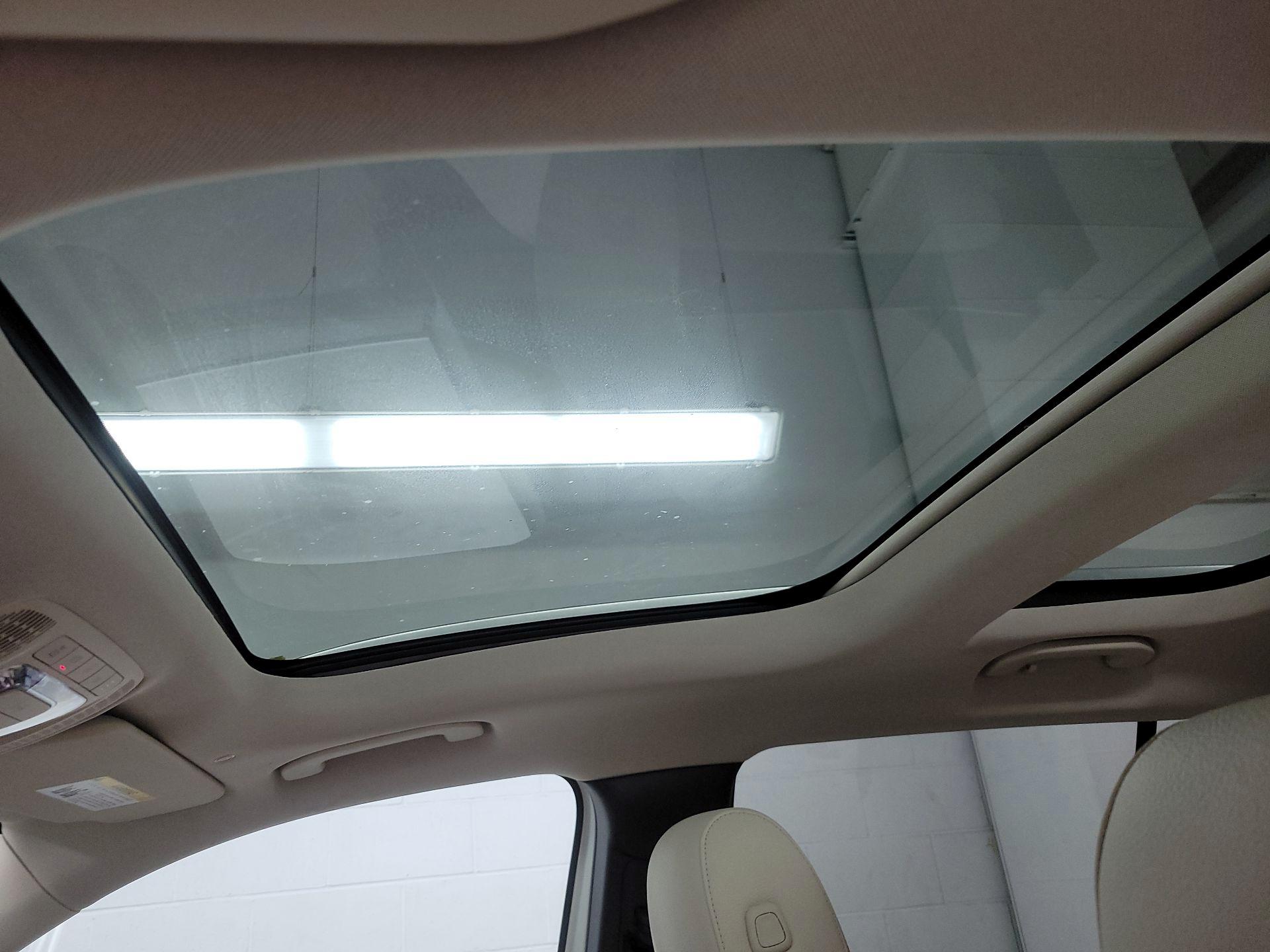 Thumbnail: 2021 Mercedes-Benz GLB - 19