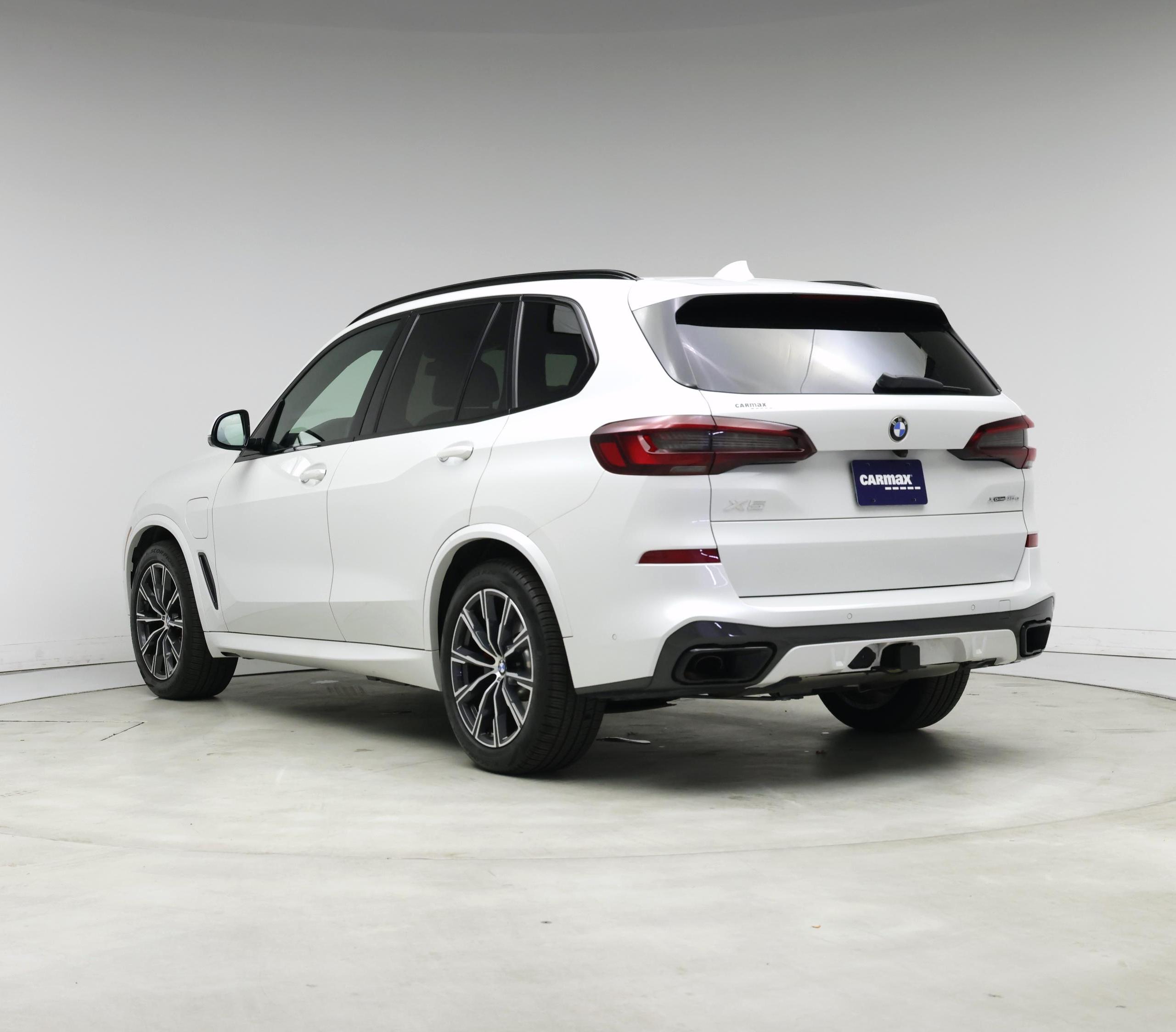 Thumbnail: 2021 BMW X5 - 2