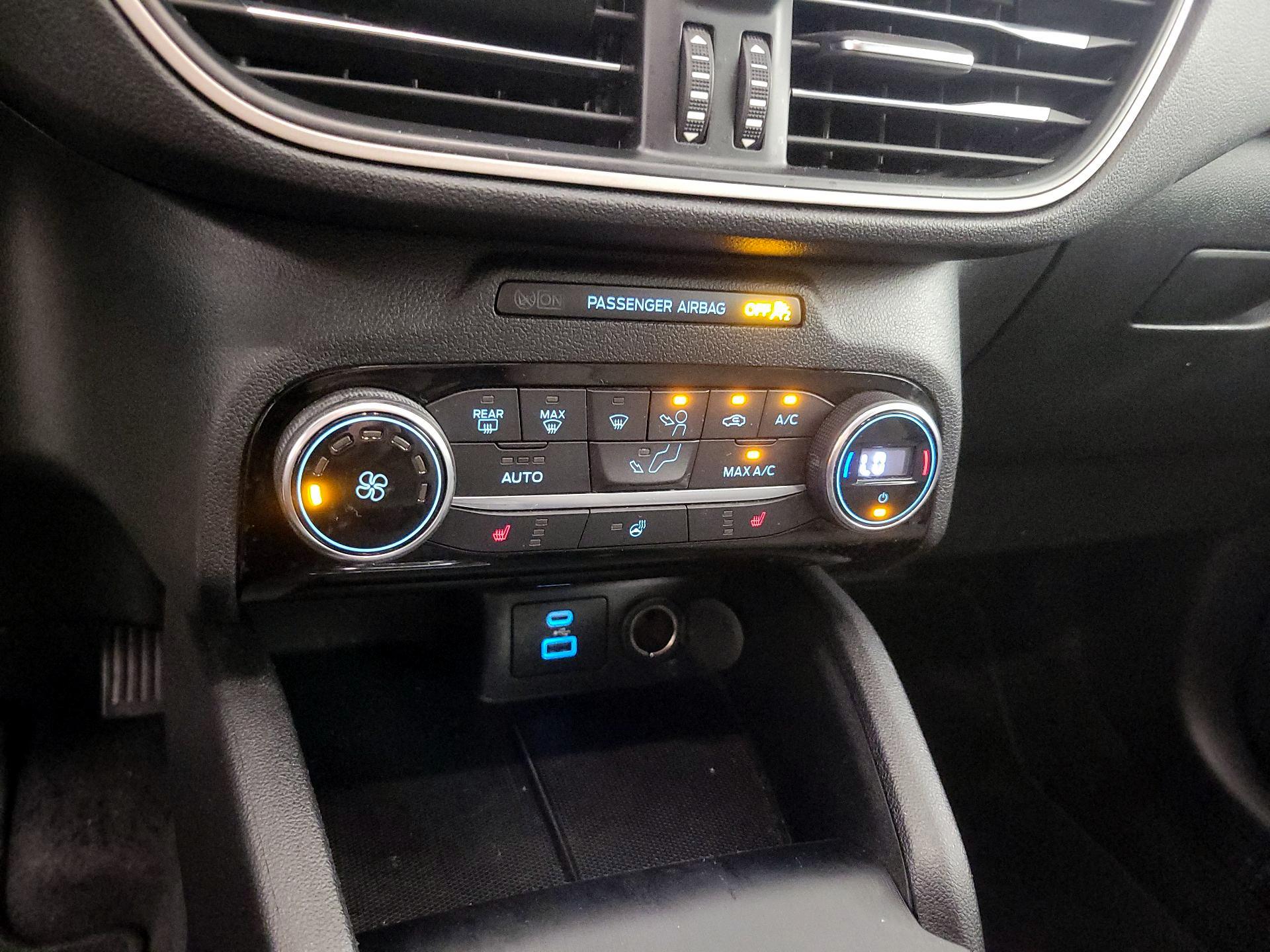 Thumbnail: 2021 Ford Escape - 17