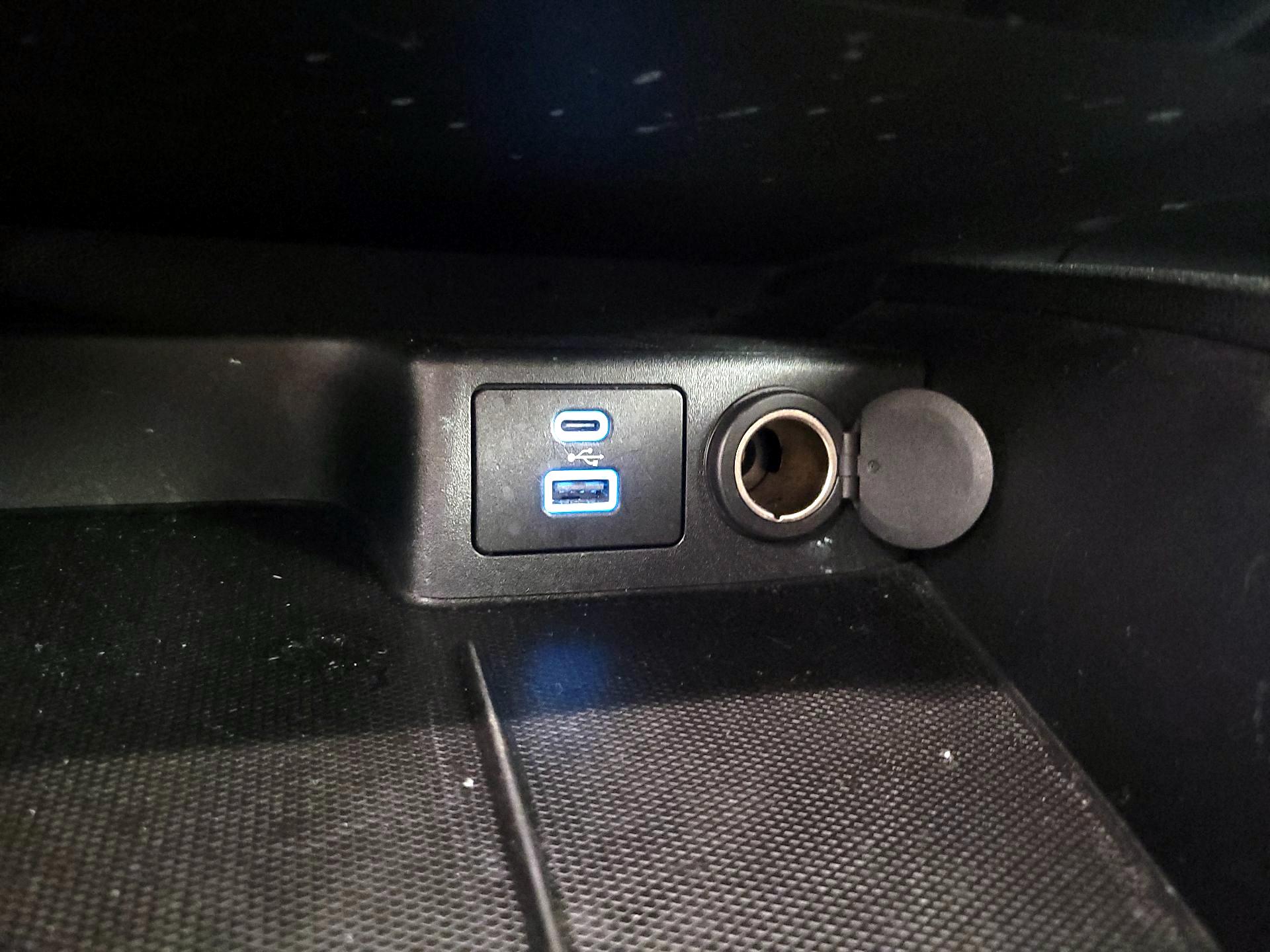 Thumbnail: 2021 Ford Escape - 19