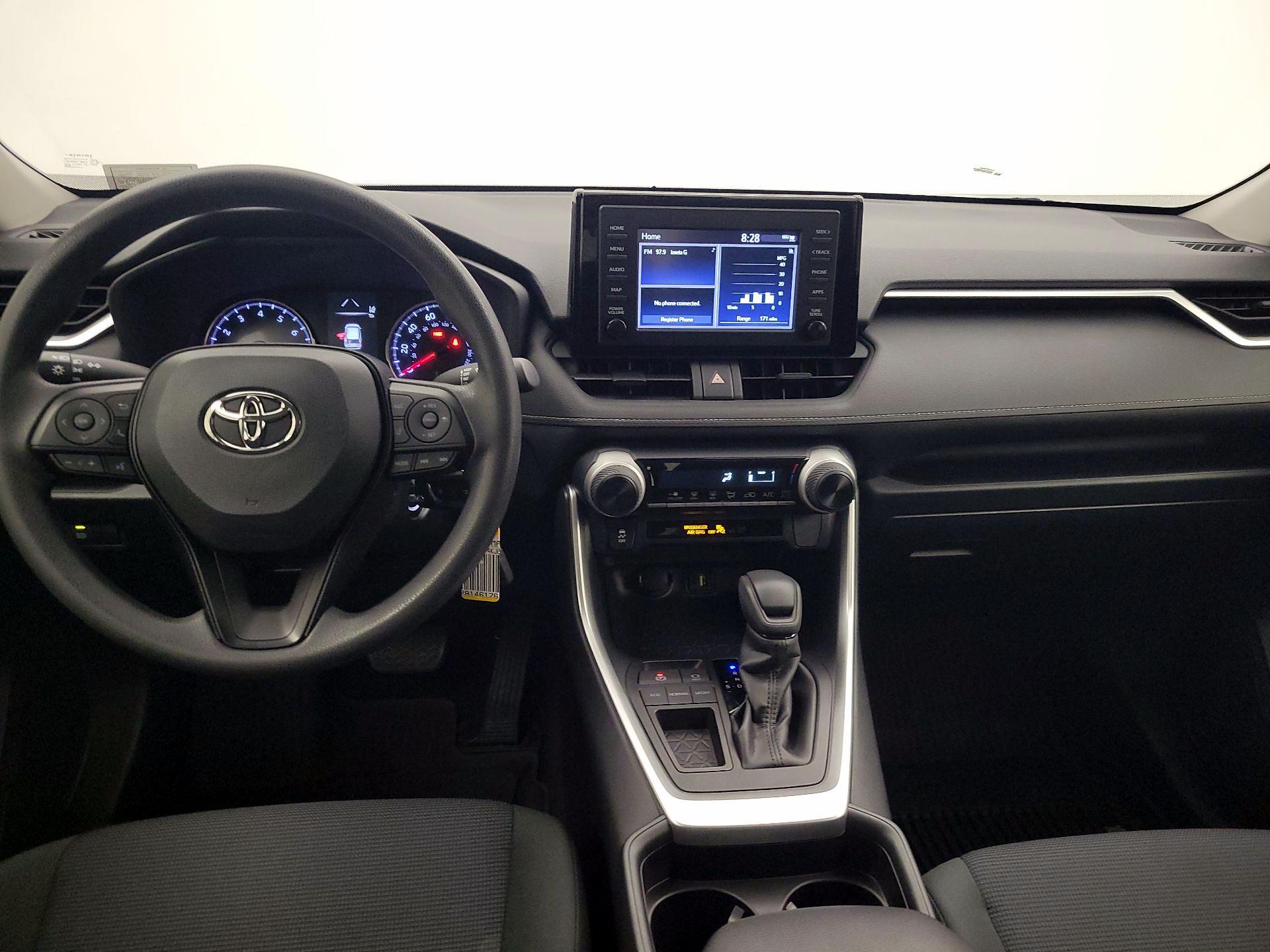 Thumbnail: 2019 Toyota RAV4 - 9