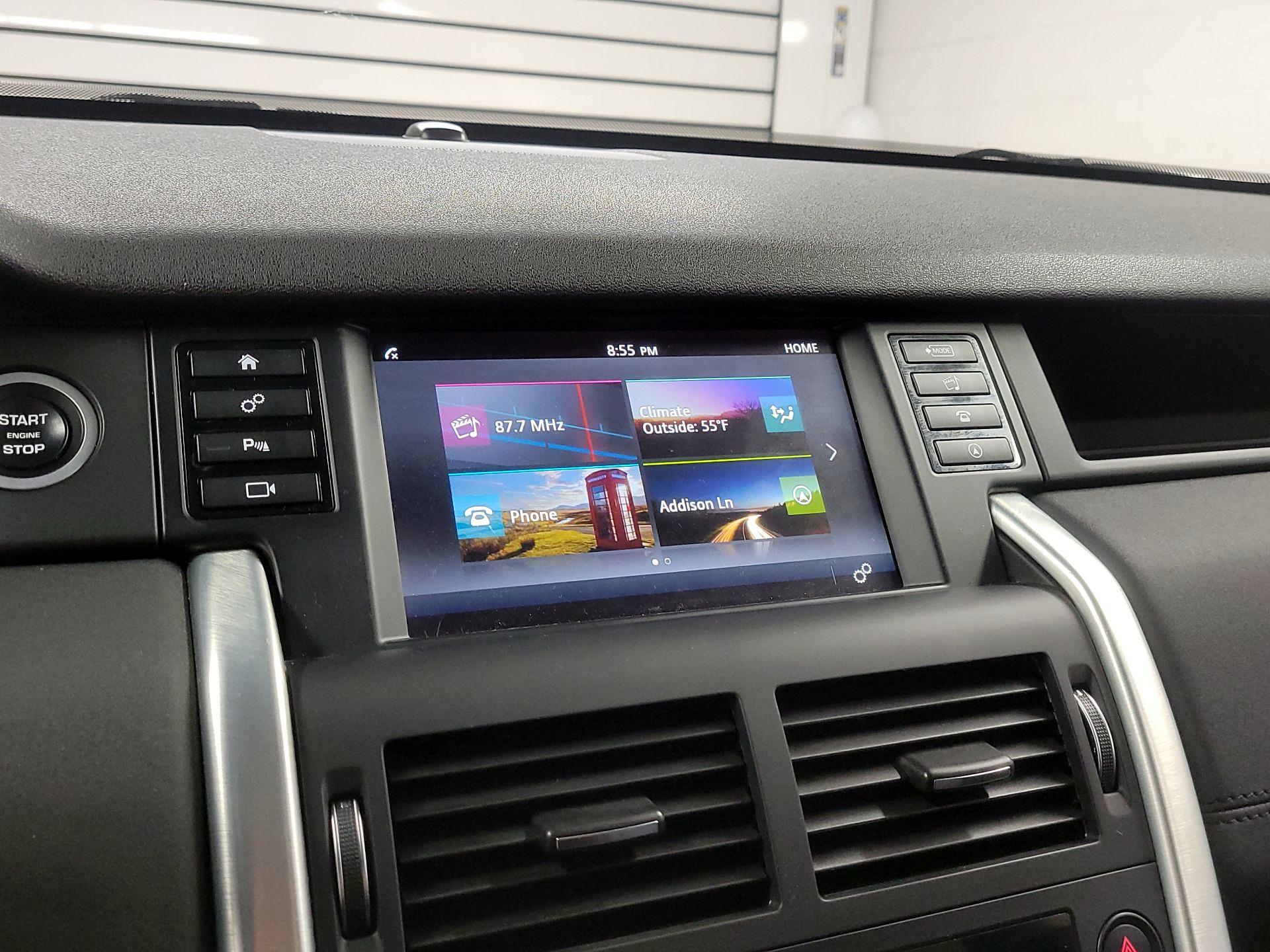 Thumbnail: 2019 Land Rover Discovery Sport - 14