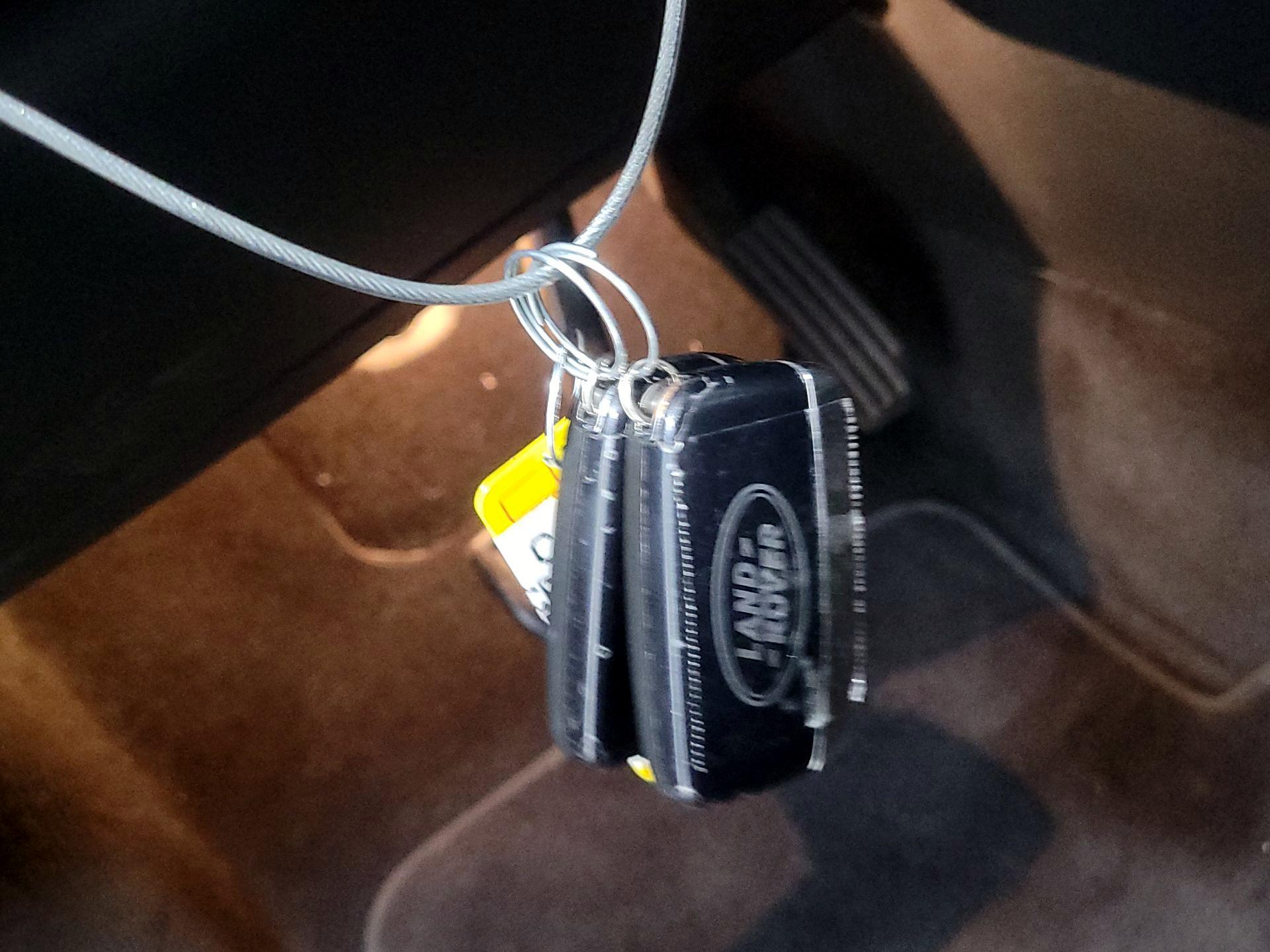 Thumbnail: 2019 Land Rover Discovery Sport - 20