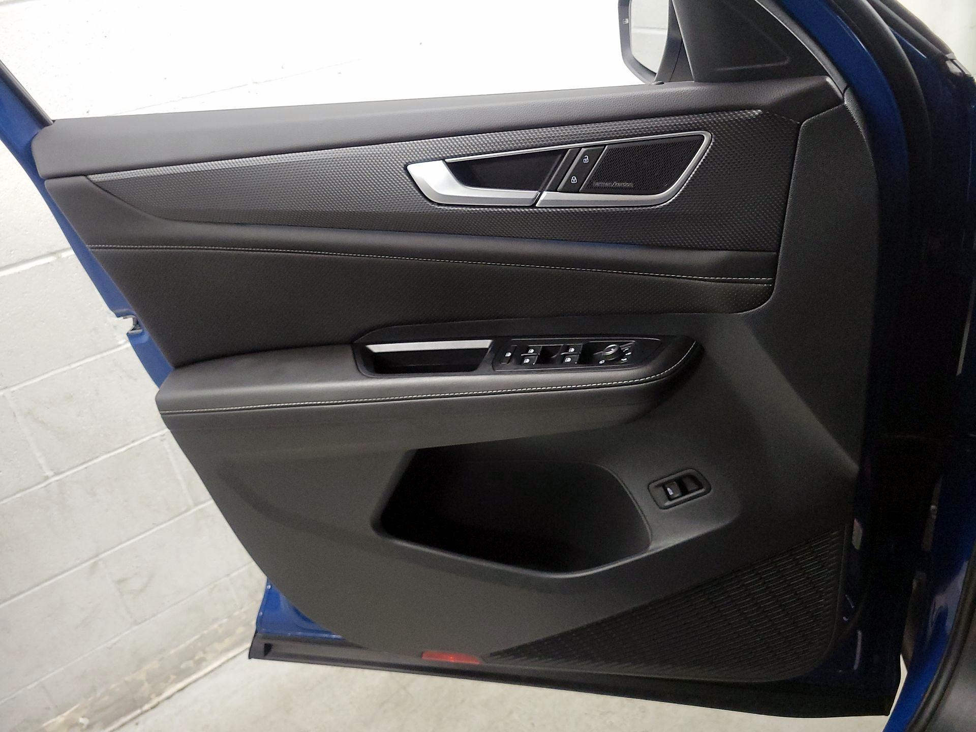 Thumbnail: 2025 Volkswagen Atlas - 12