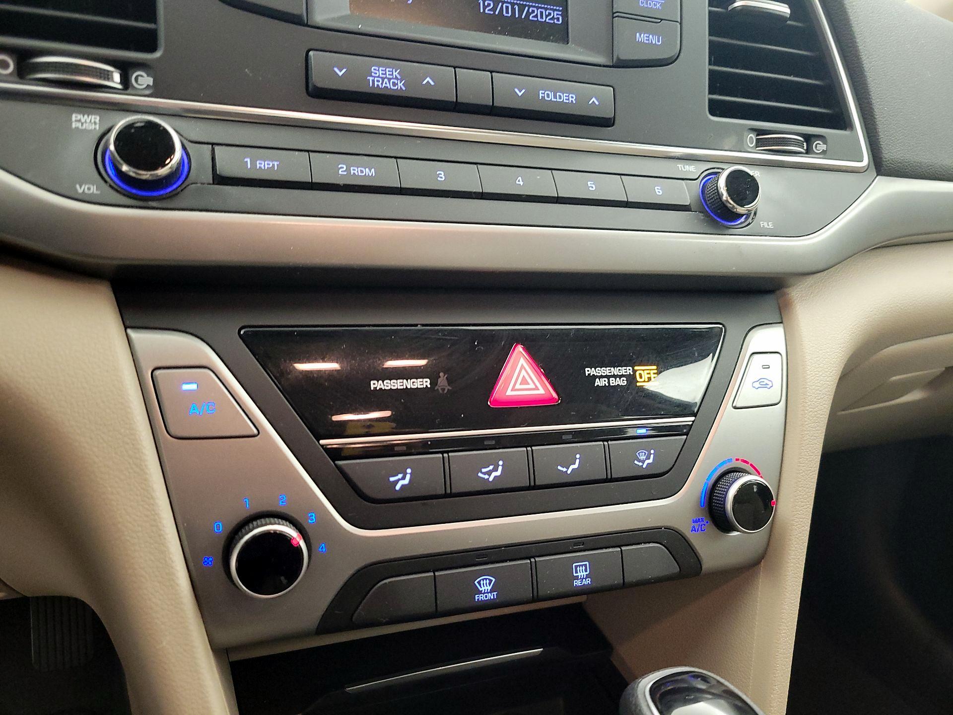 Thumbnail: 2018 Hyundai Elantra - 15