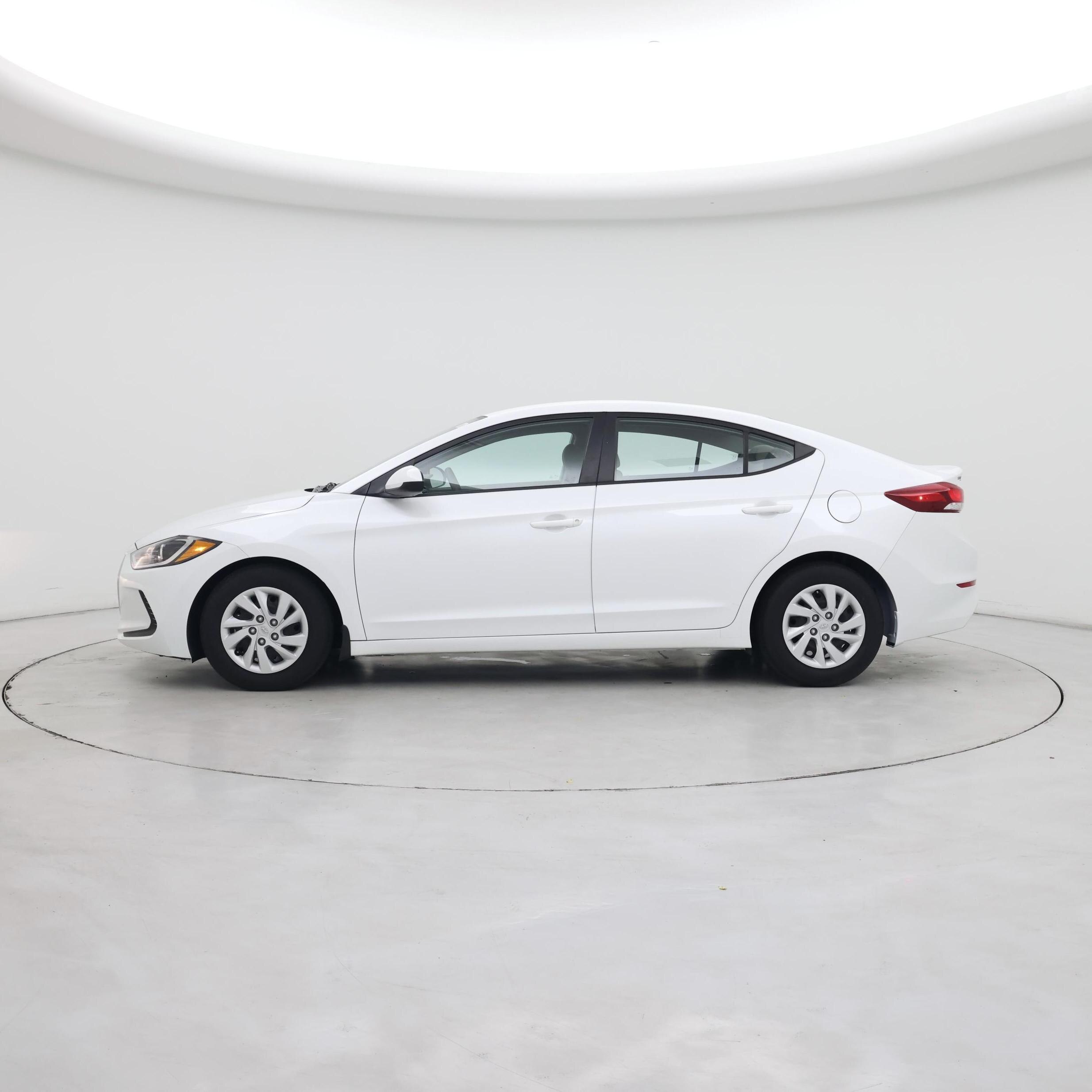 Thumbnail: 2018 Hyundai Elantra - 3