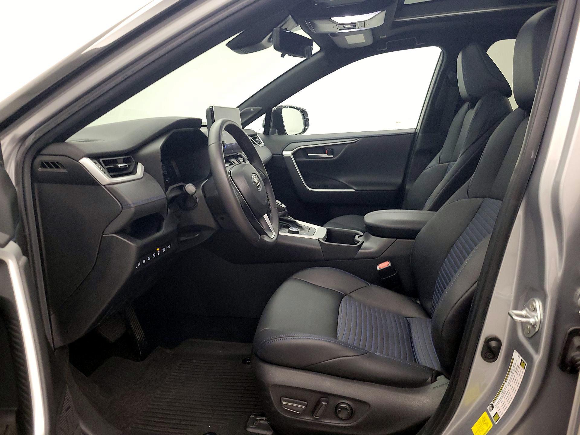 Thumbnail: 2024 Toyota RAV4 - 11