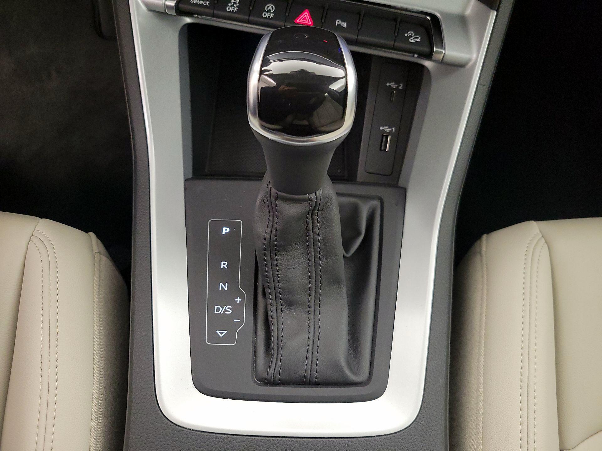 Thumbnail: 2021 Audi Q3 - 17