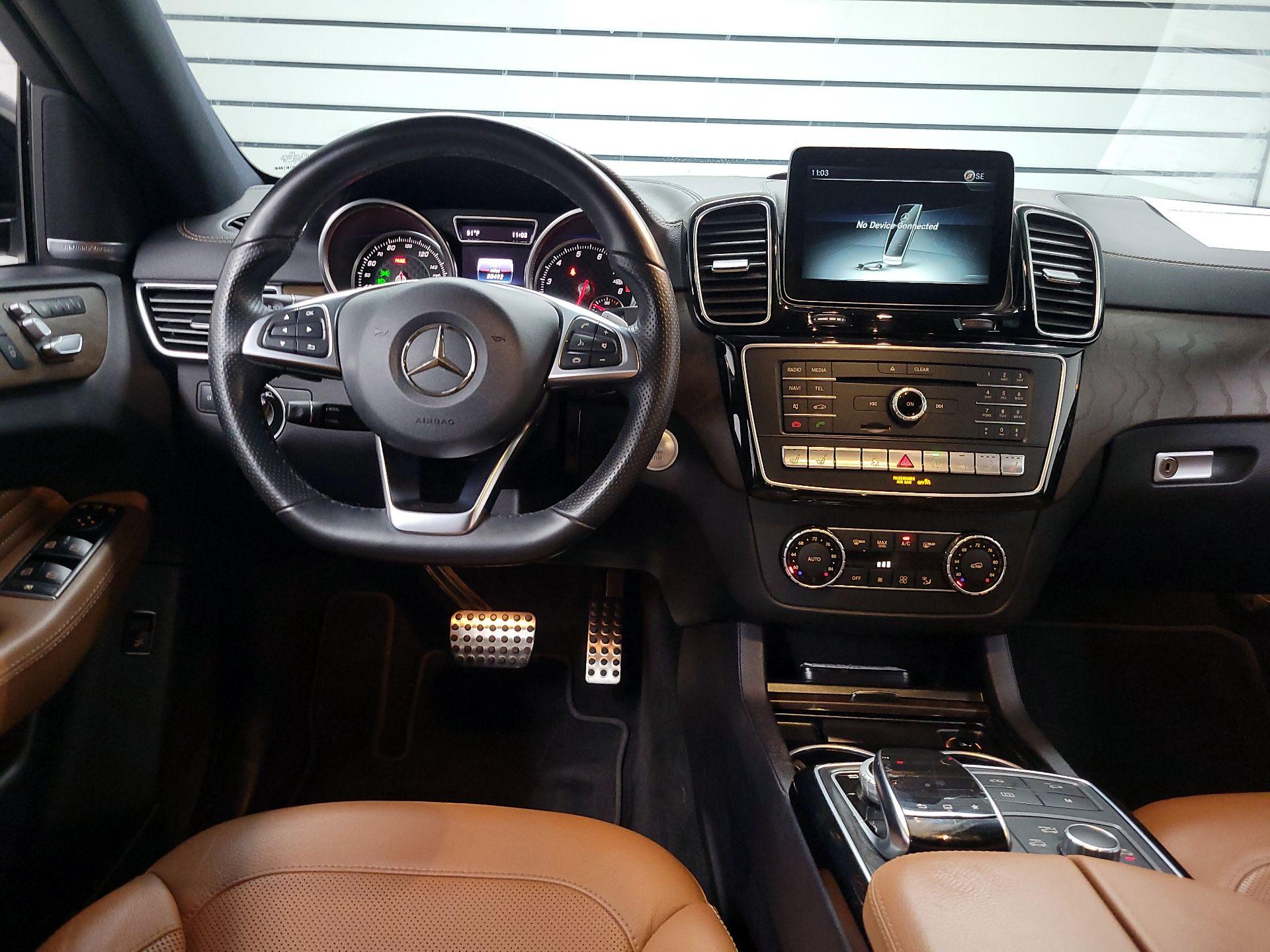 Thumbnail: 2016 Mercedes-Benz GLE - 9