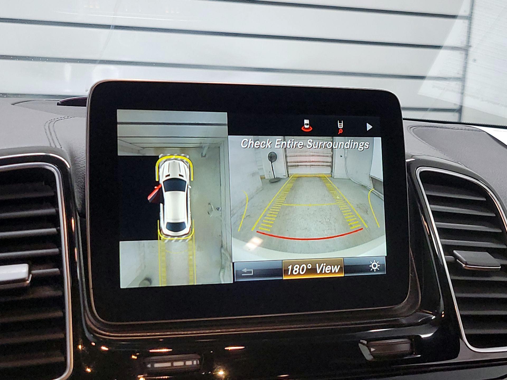 Thumbnail: 2016 Mercedes-Benz GLE - 13