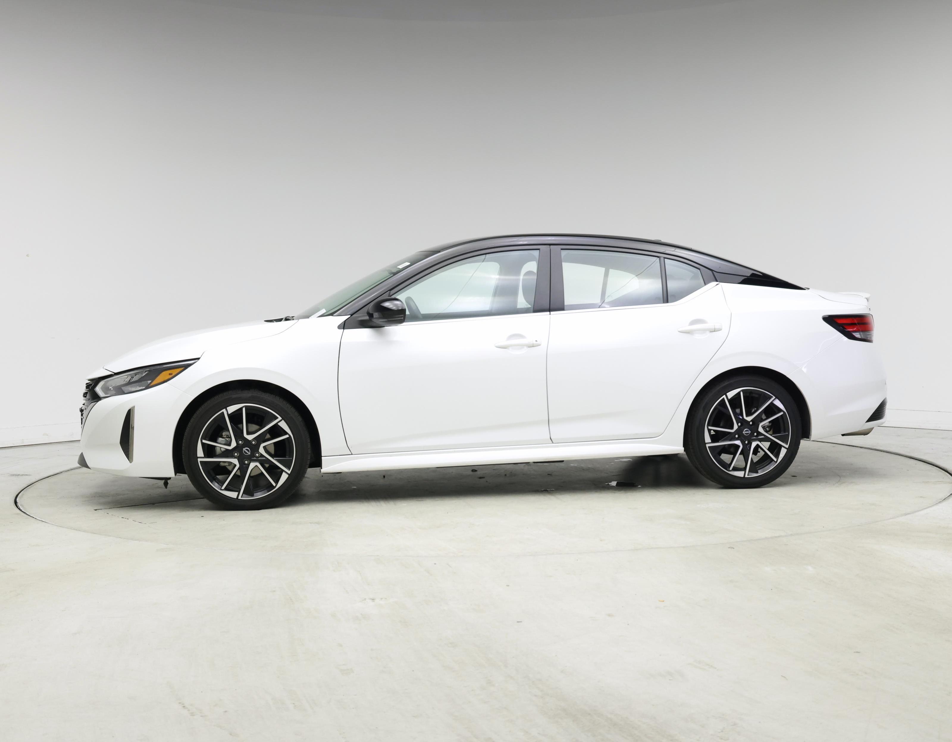 Thumbnail: 2025 Nissan Sentra - 3