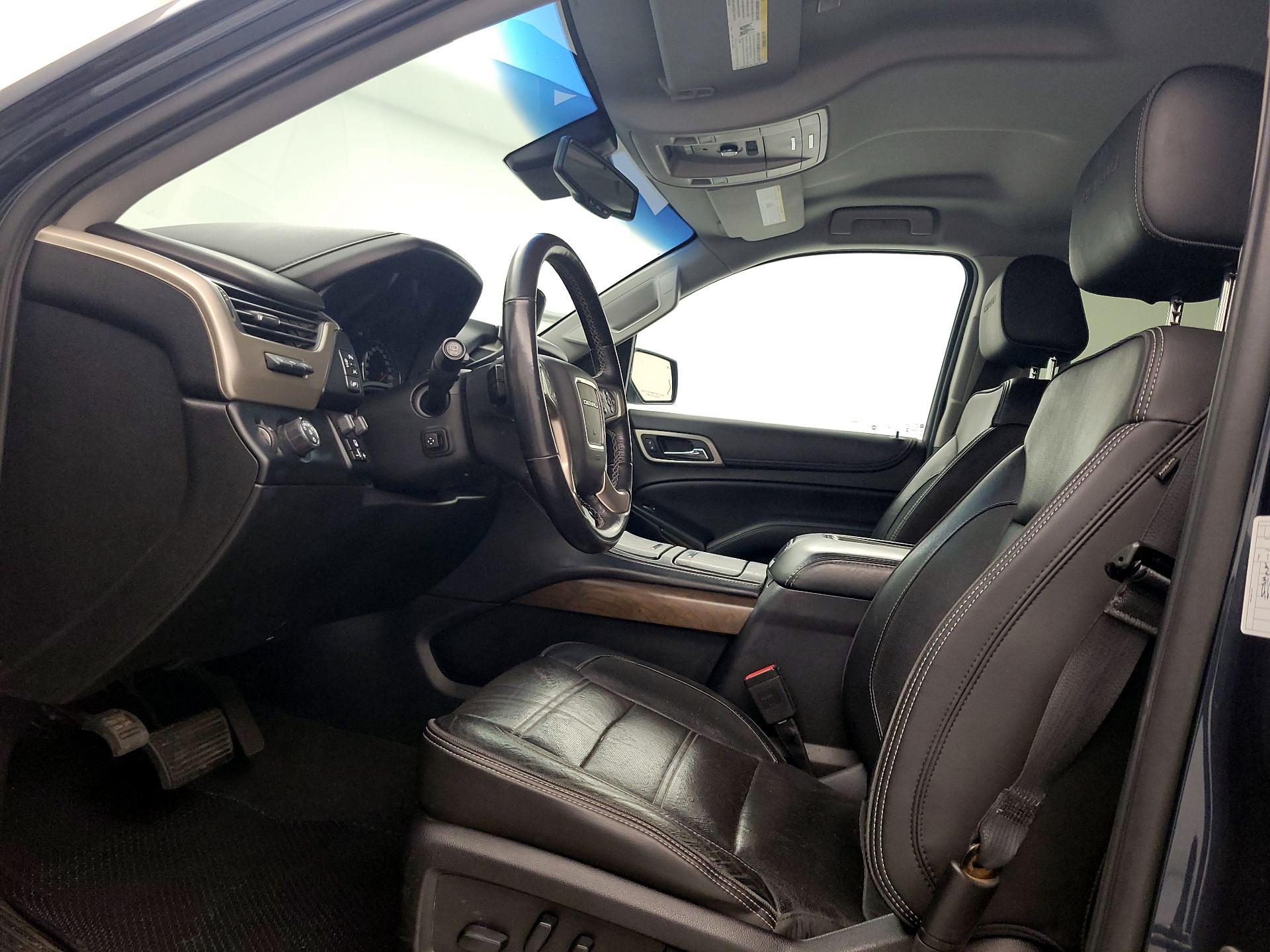 Thumbnail: 2019 GMC Yukon XL - 11