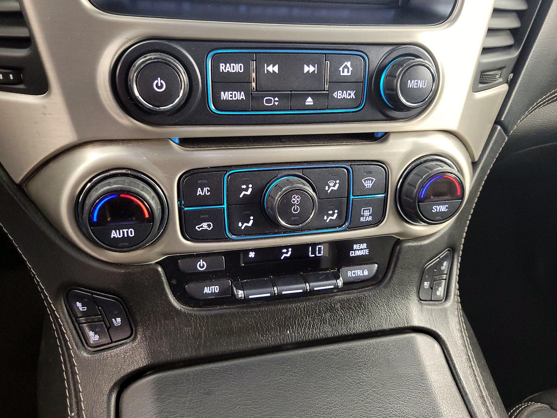 Thumbnail: 2019 GMC Yukon XL - 17