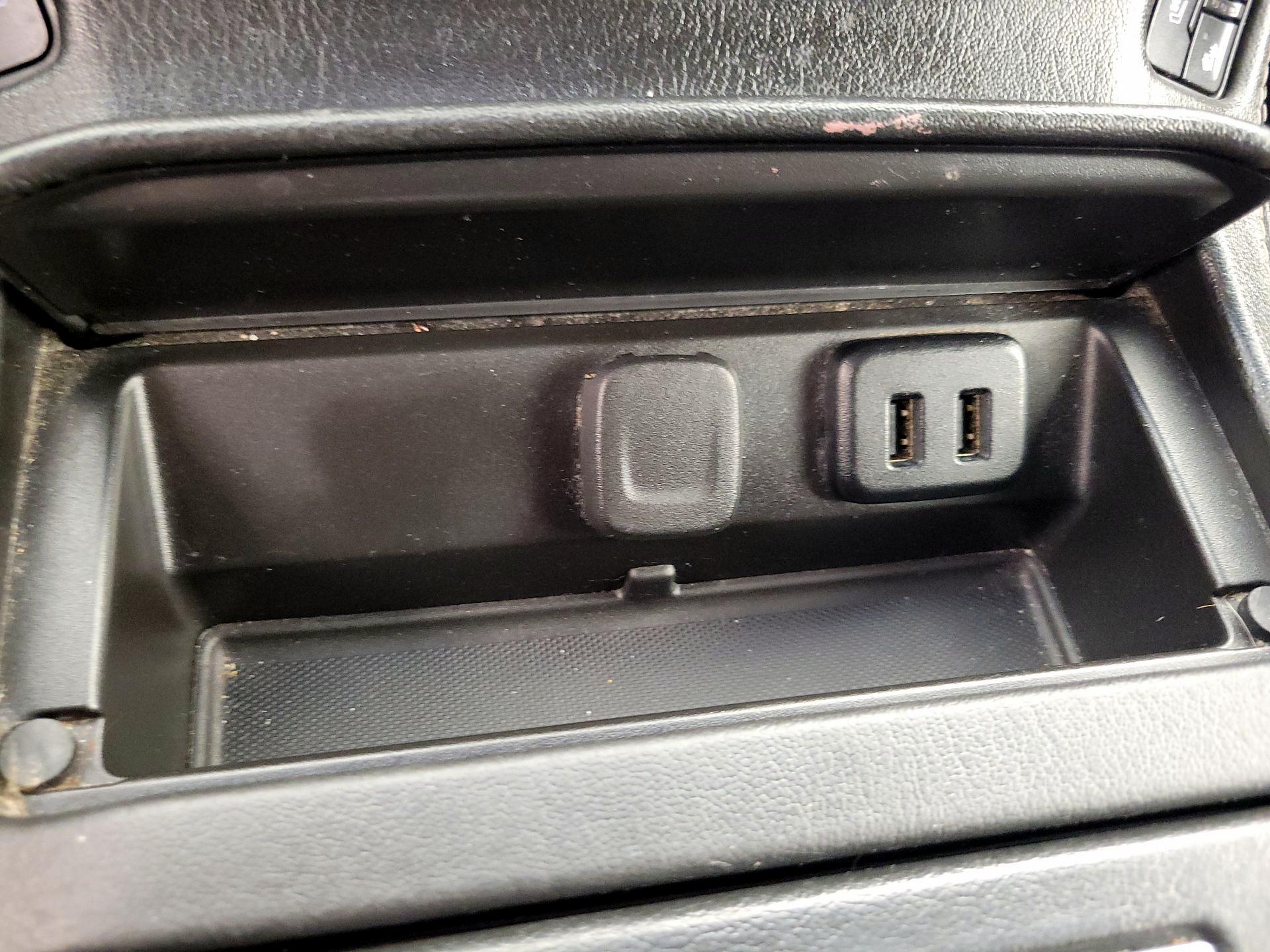 Thumbnail: 2019 GMC Yukon XL - 19