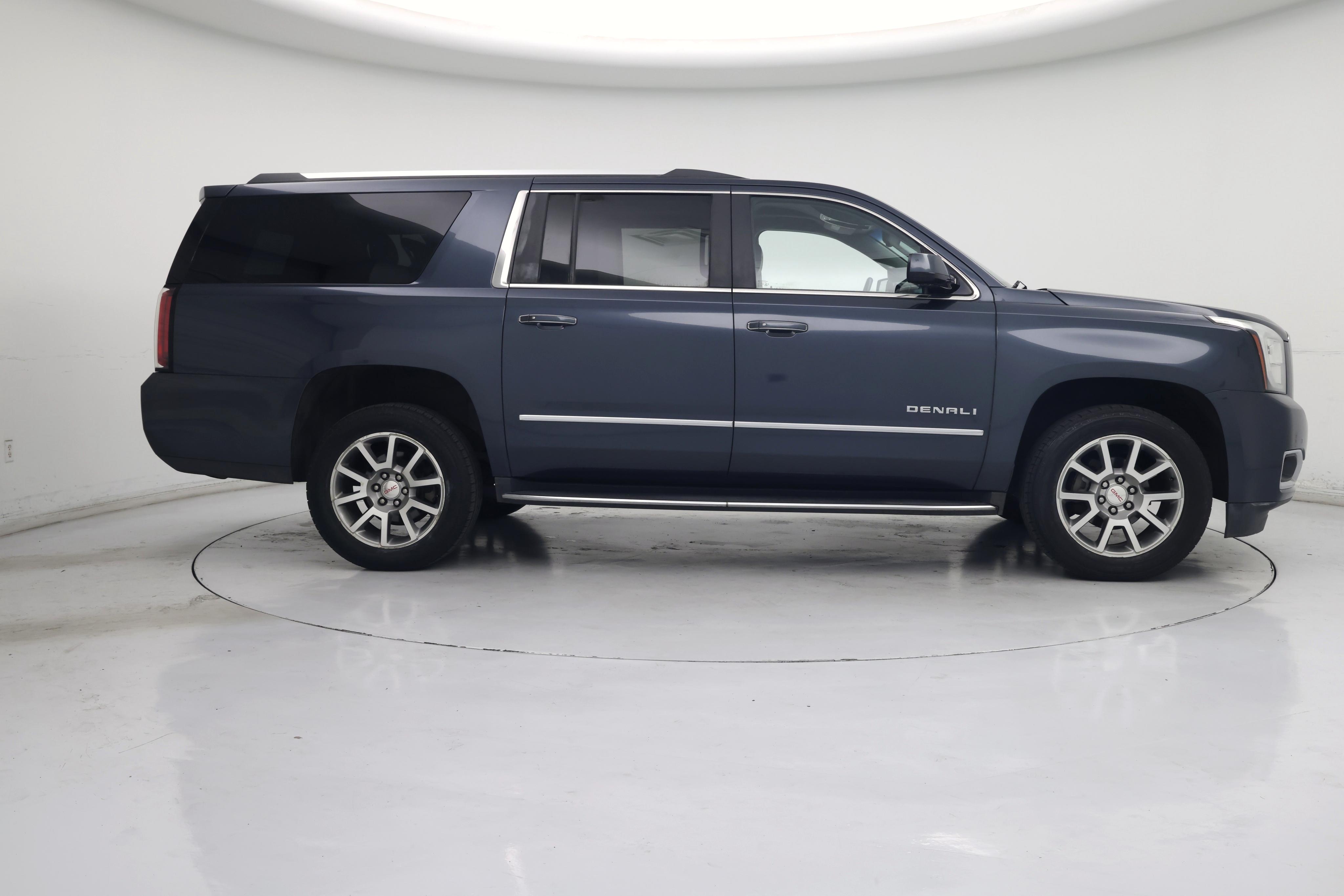 Thumbnail: 2019 GMC Yukon XL - 7