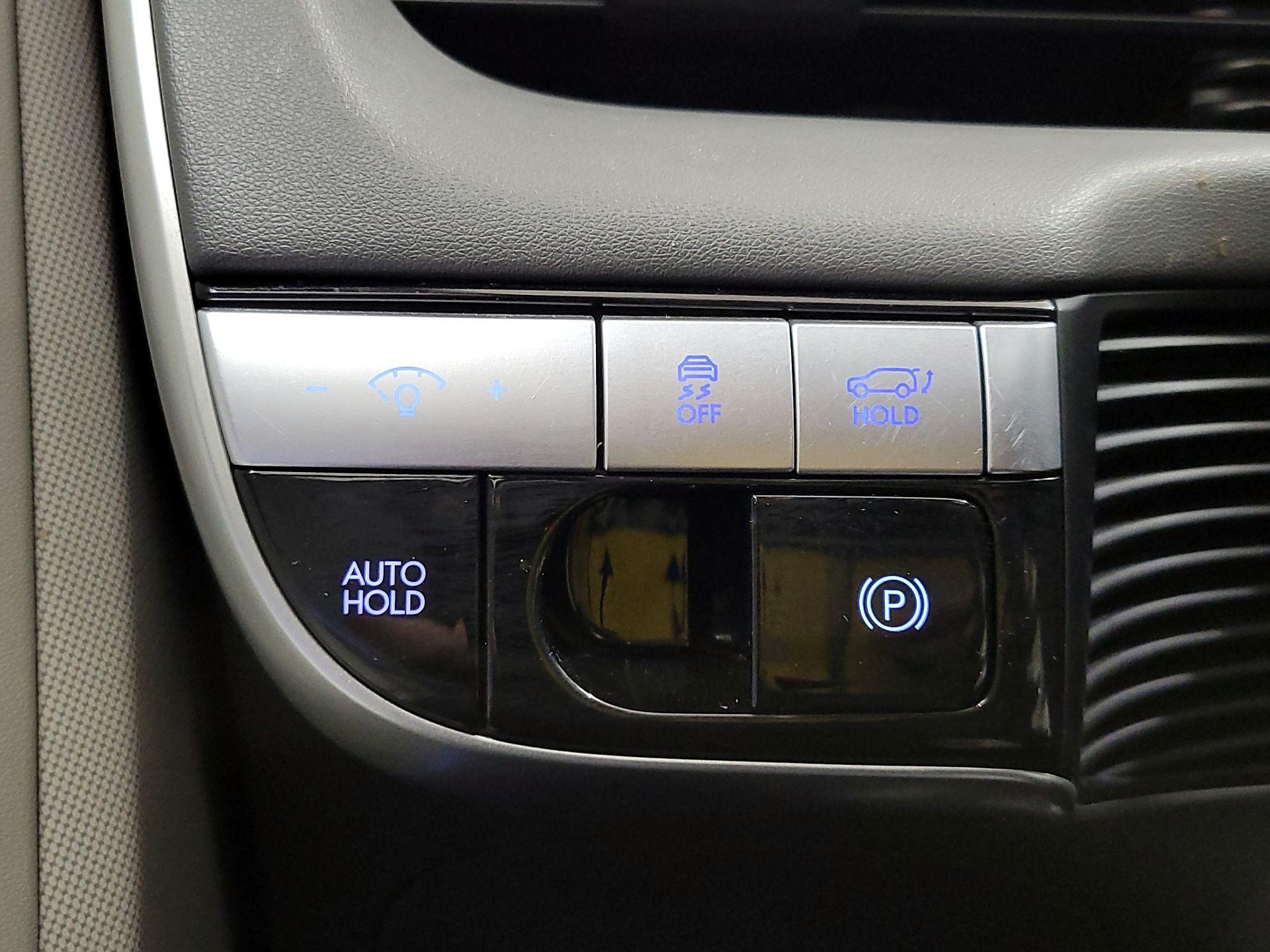 Thumbnail: 2023 Hyundai Ioniq 5 - 13