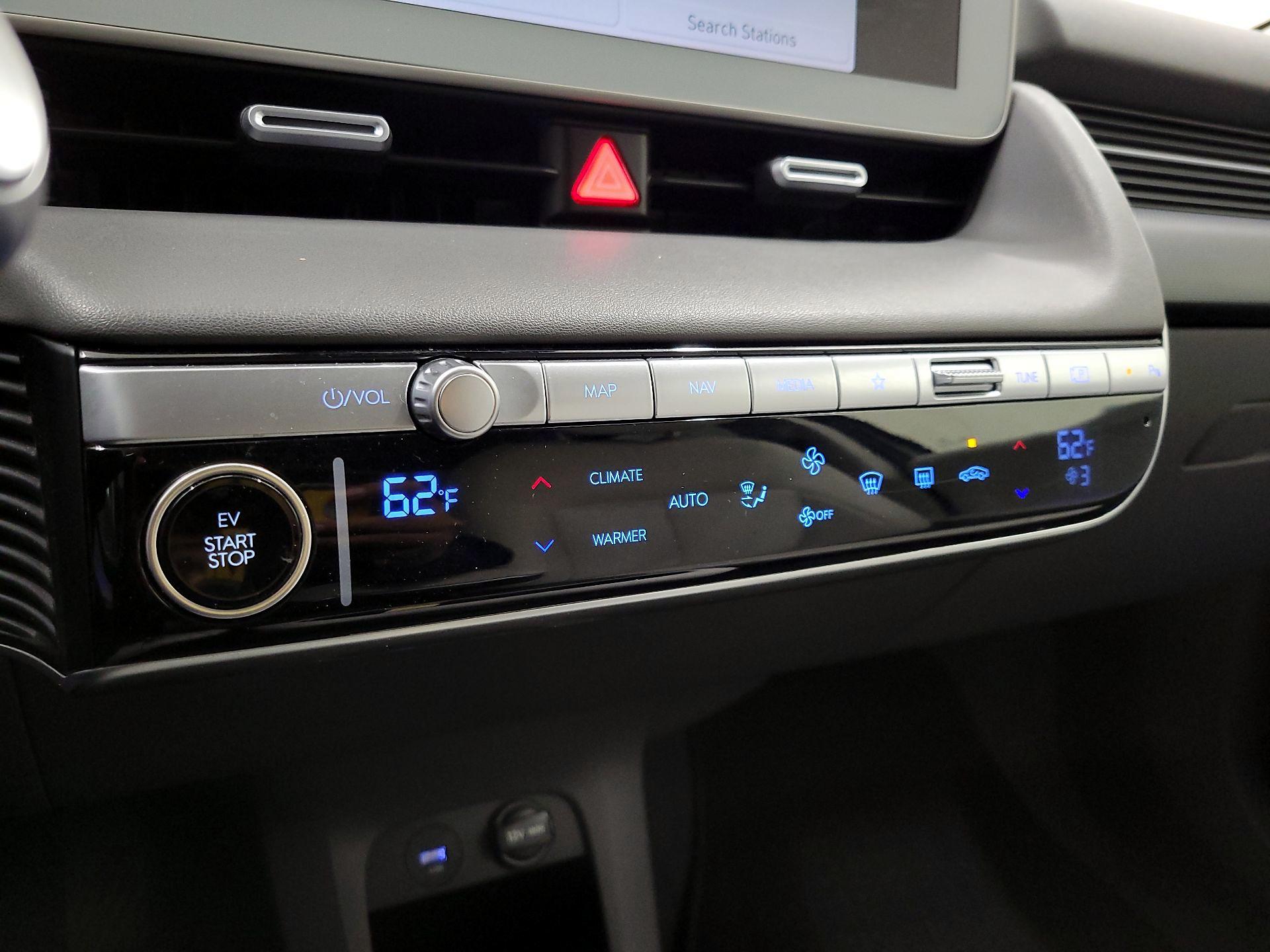 Thumbnail: 2023 Hyundai Ioniq 5 - 17