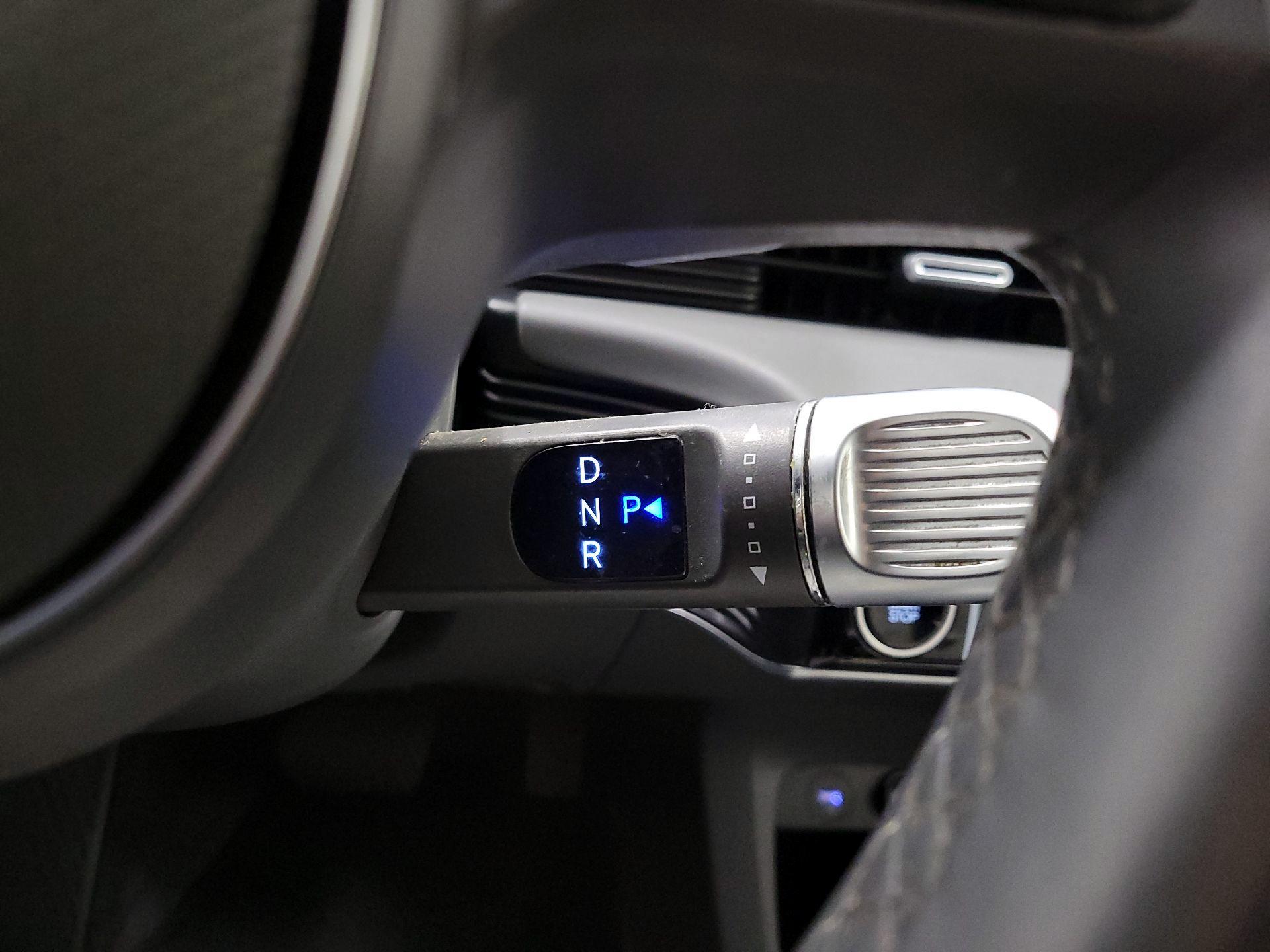 Thumbnail: 2023 Hyundai Ioniq 5 - 18