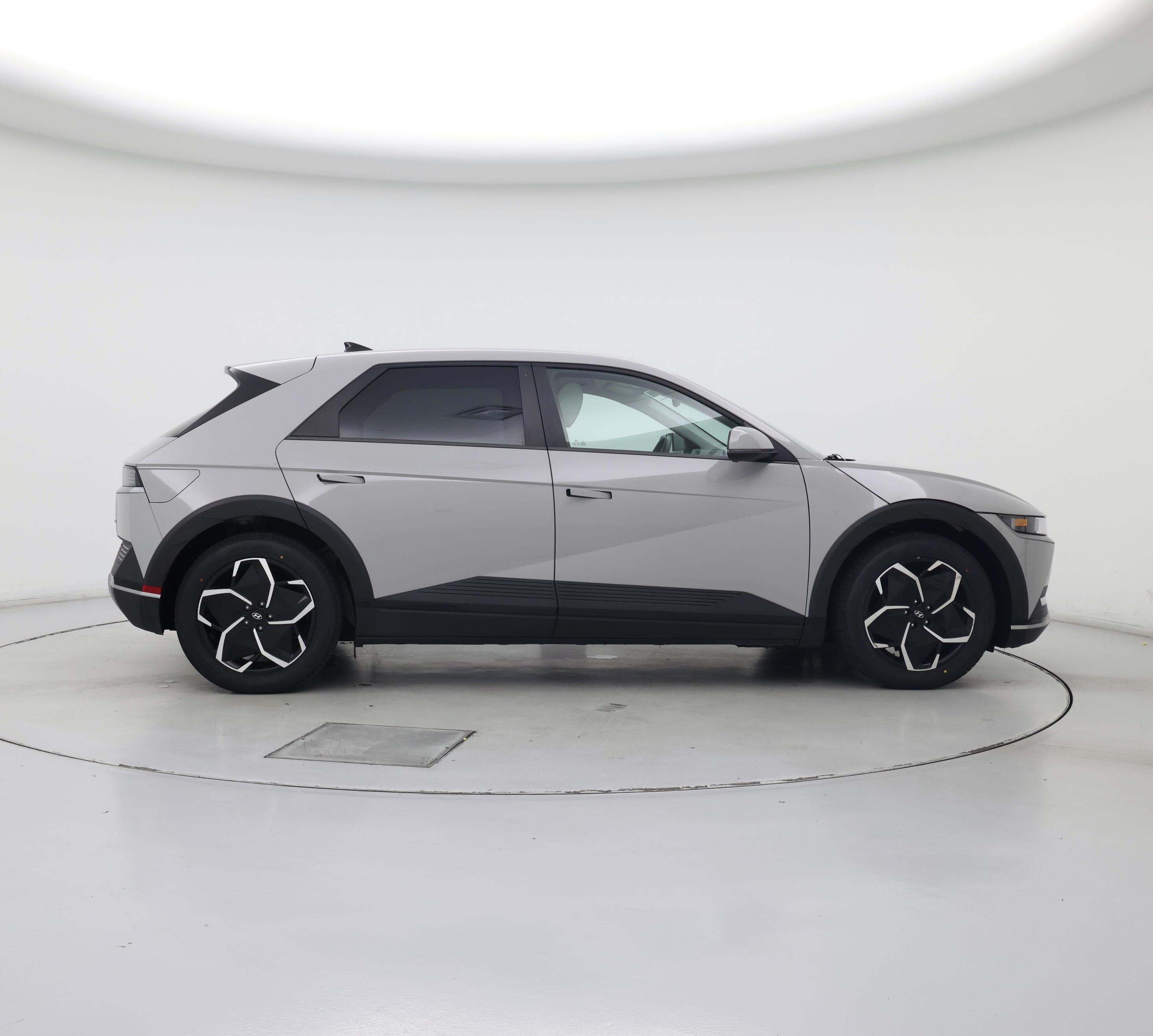 Thumbnail: 2023 Hyundai Ioniq 5 - 7