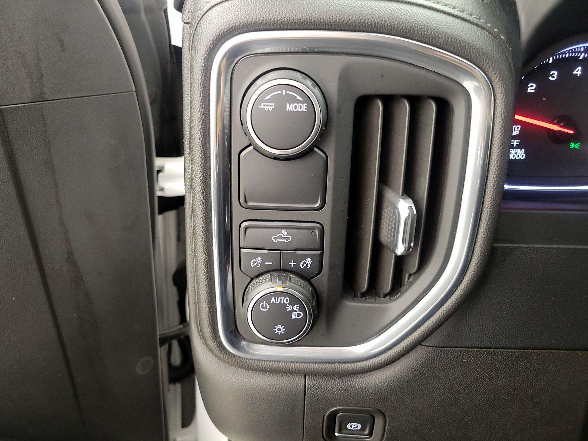 Thumbnail: 2022 Chevrolet Silverado 1500 - 13
