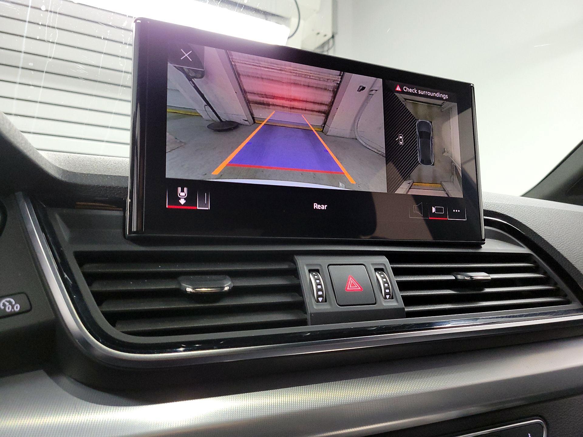 Thumbnail: 2023 Audi Q5 - 14