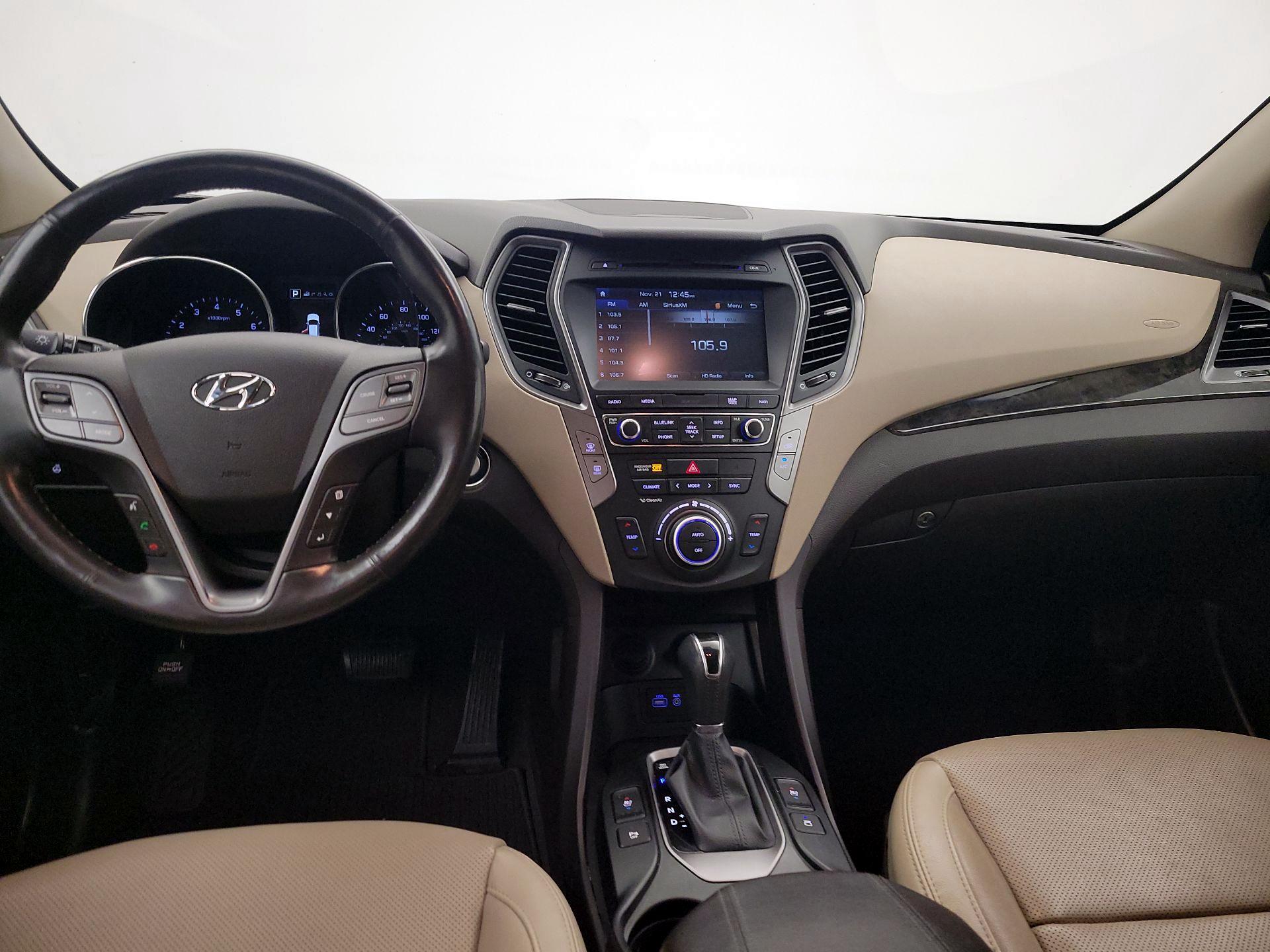 Thumbnail: 2017 Hyundai Santa Fe - 9