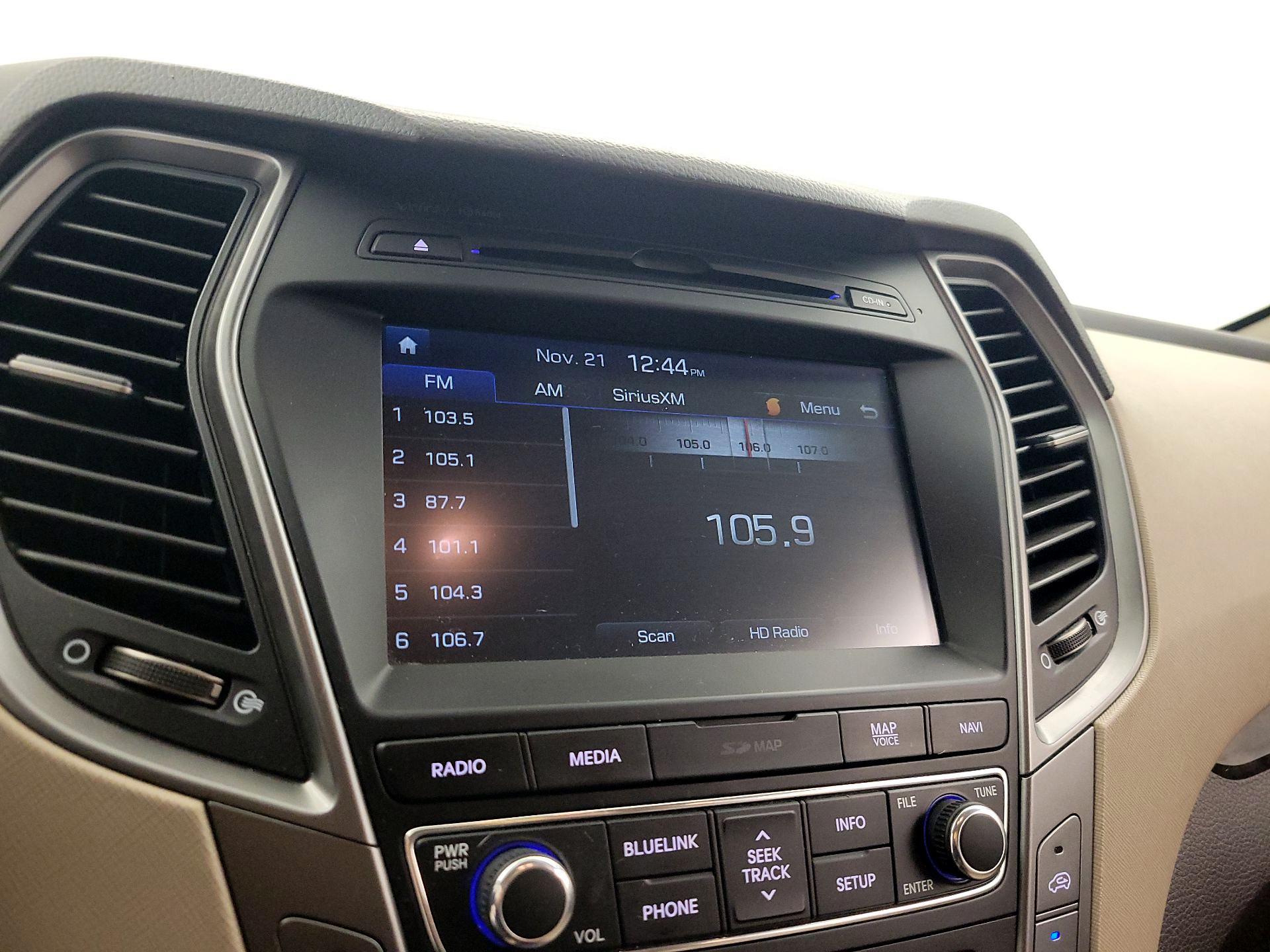 Thumbnail: 2017 Hyundai Santa Fe - 15