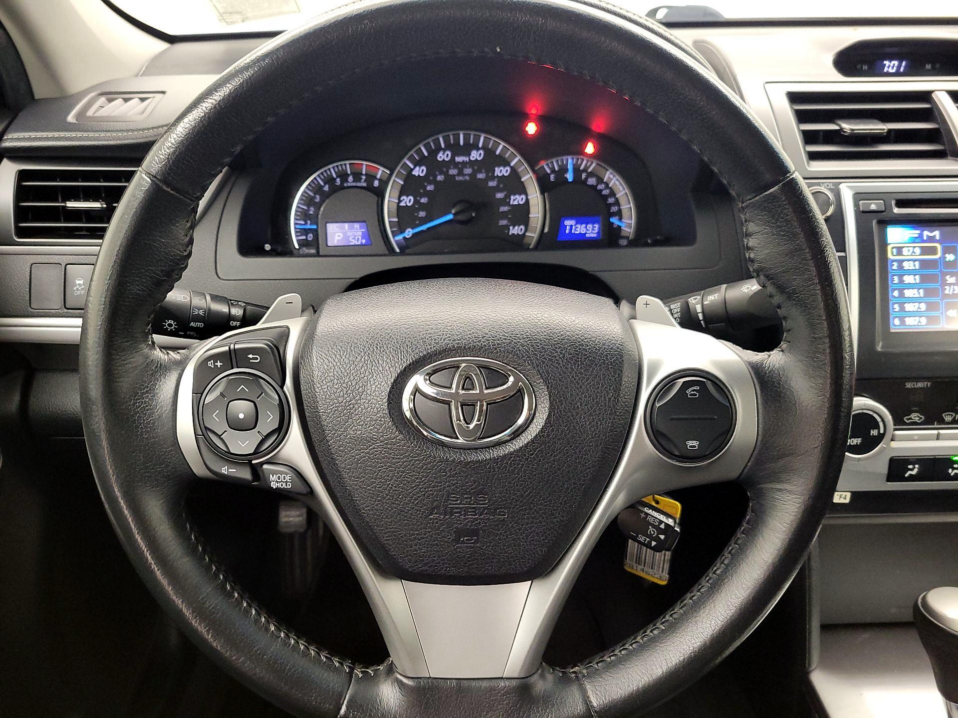 Thumbnail: 2014 Toyota Camry - 10