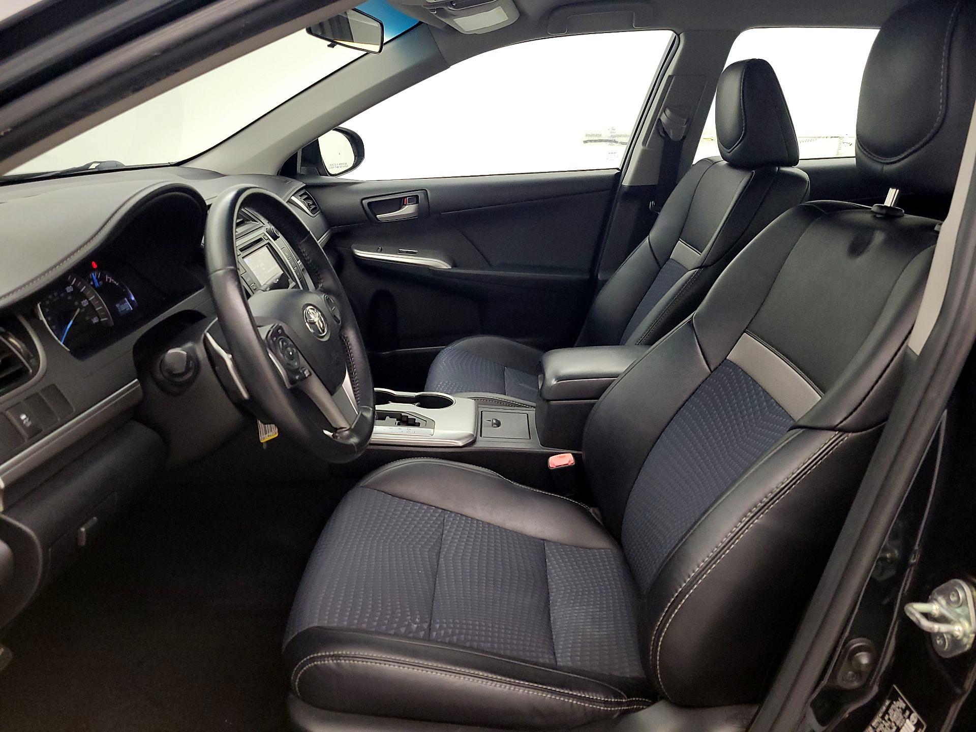 Thumbnail: 2014 Toyota Camry - 11