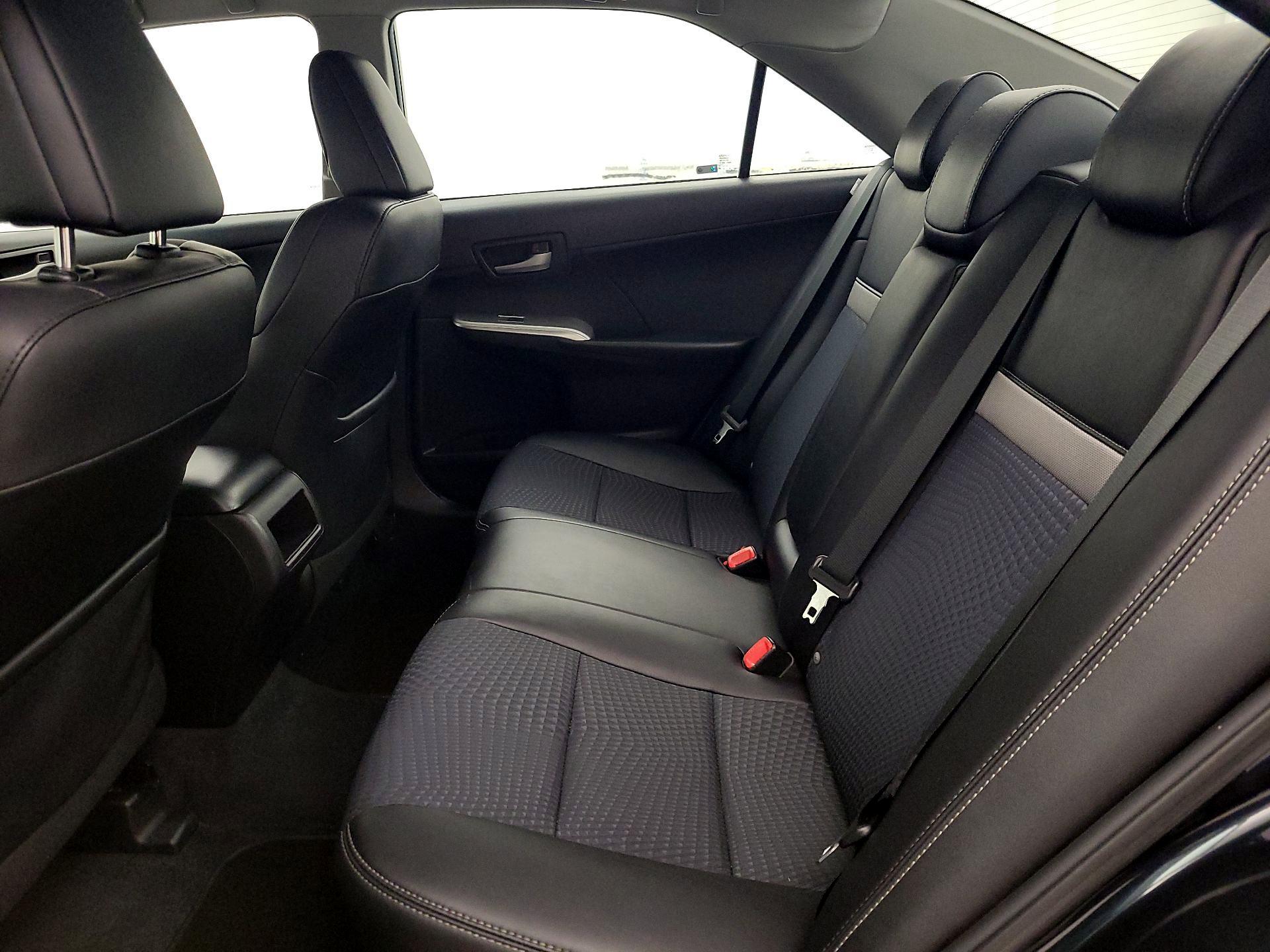 Thumbnail: 2014 Toyota Camry - 17