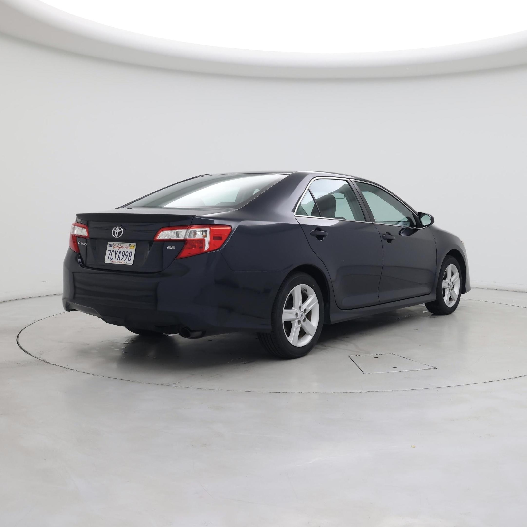 Thumbnail: 2014 Toyota Camry - 8