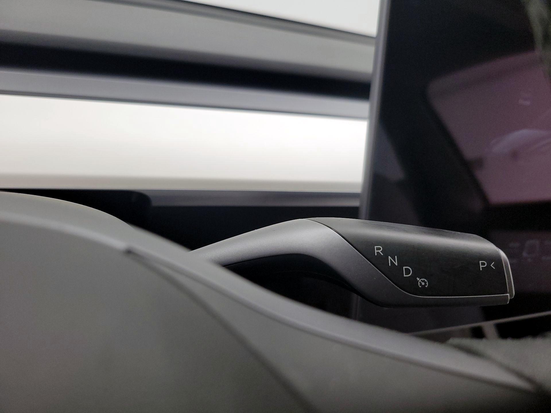 Thumbnail: 2022 Tesla Model Y - 17