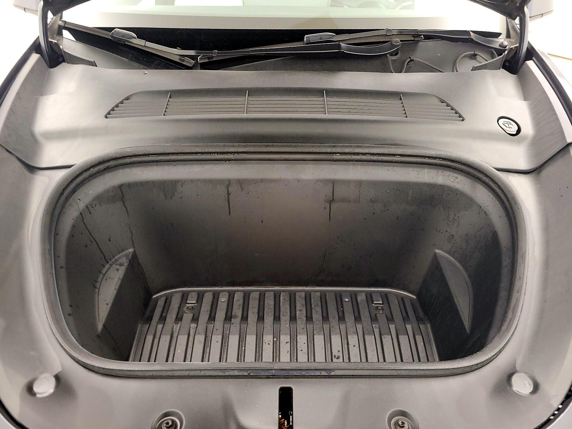 Thumbnail: 2022 Tesla Model Y - 20