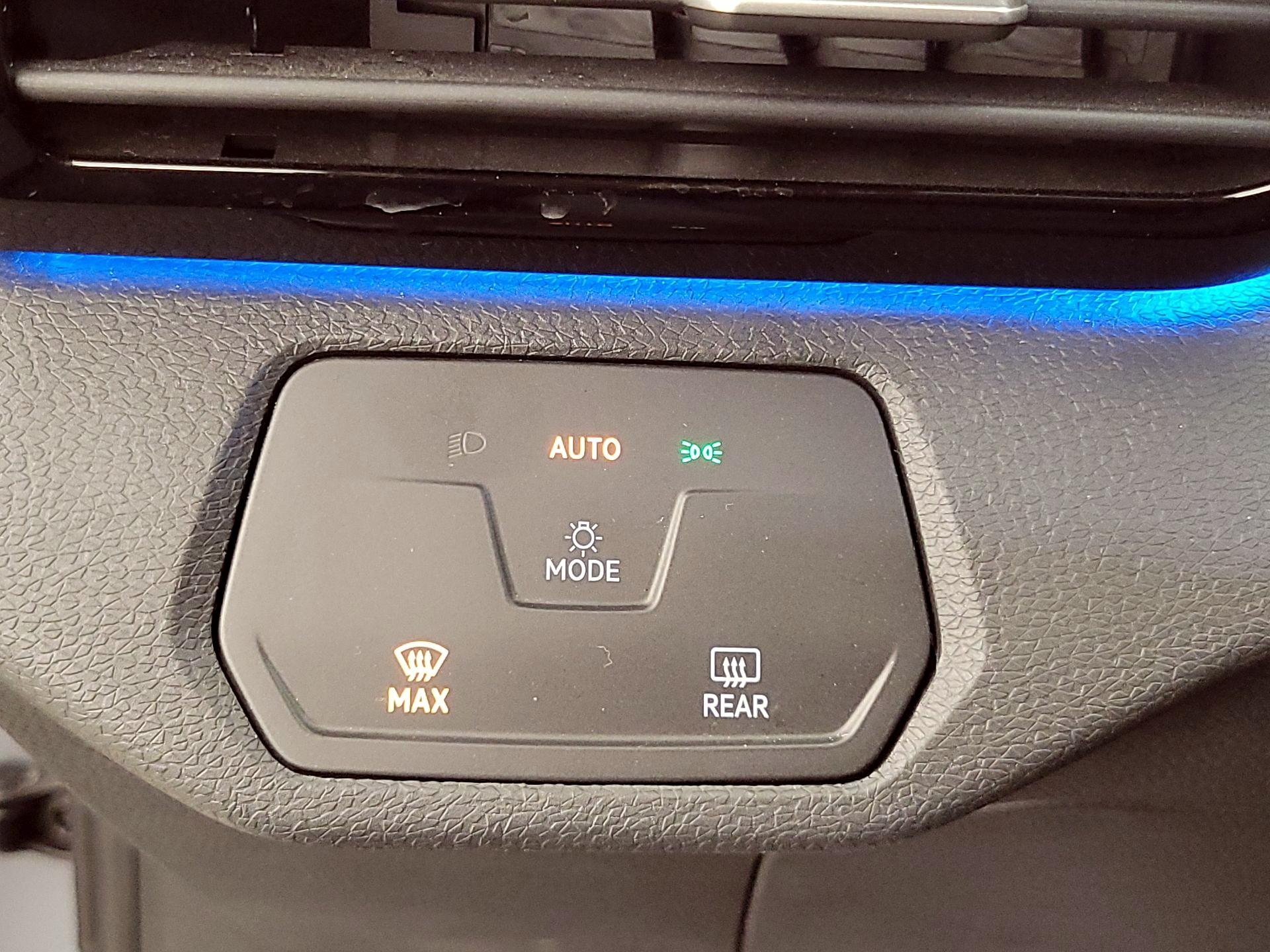 Thumbnail: 2022 Volkswagen ID.4 - 13