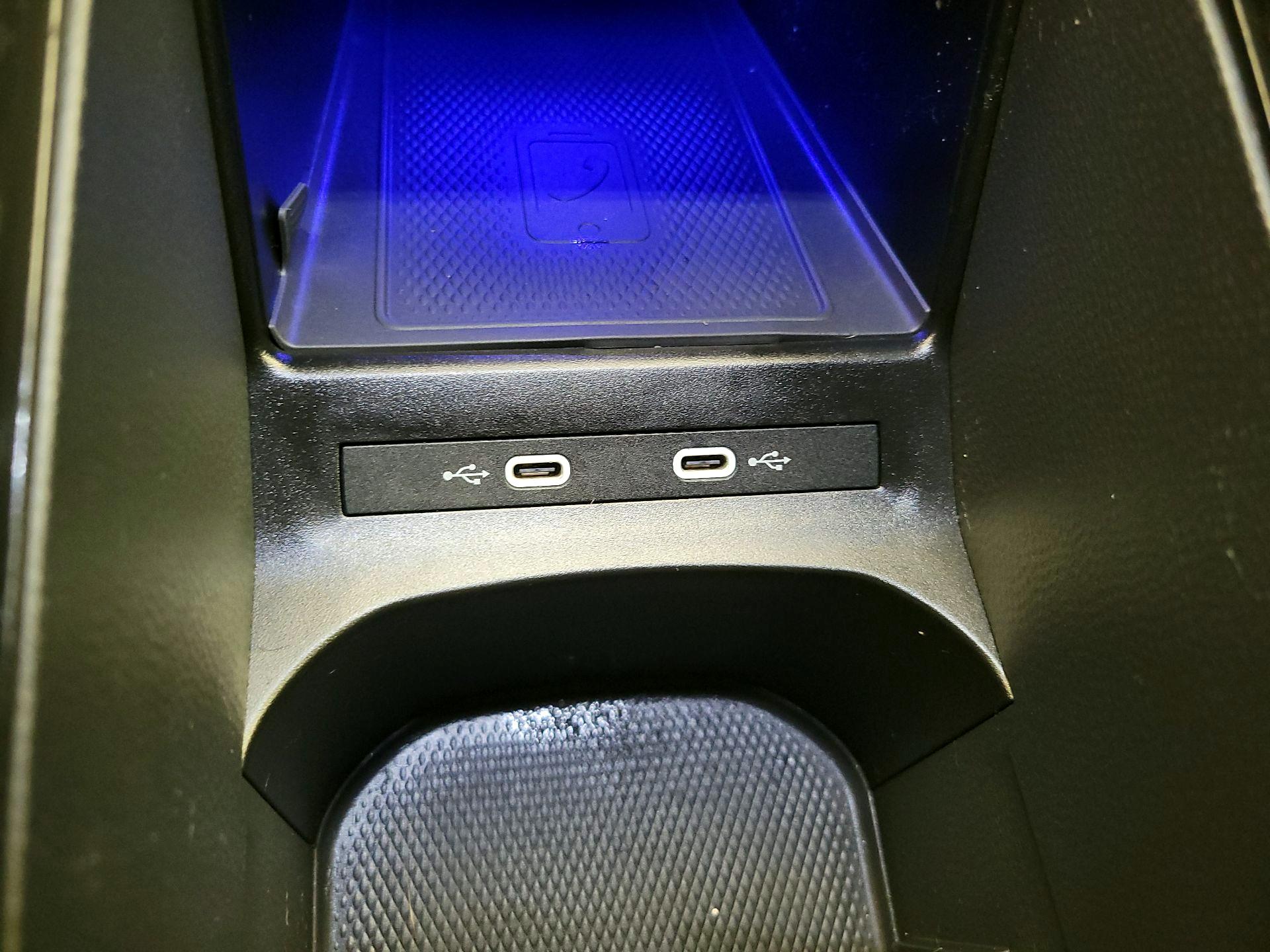 Thumbnail: 2022 Volkswagen ID.4 - 18