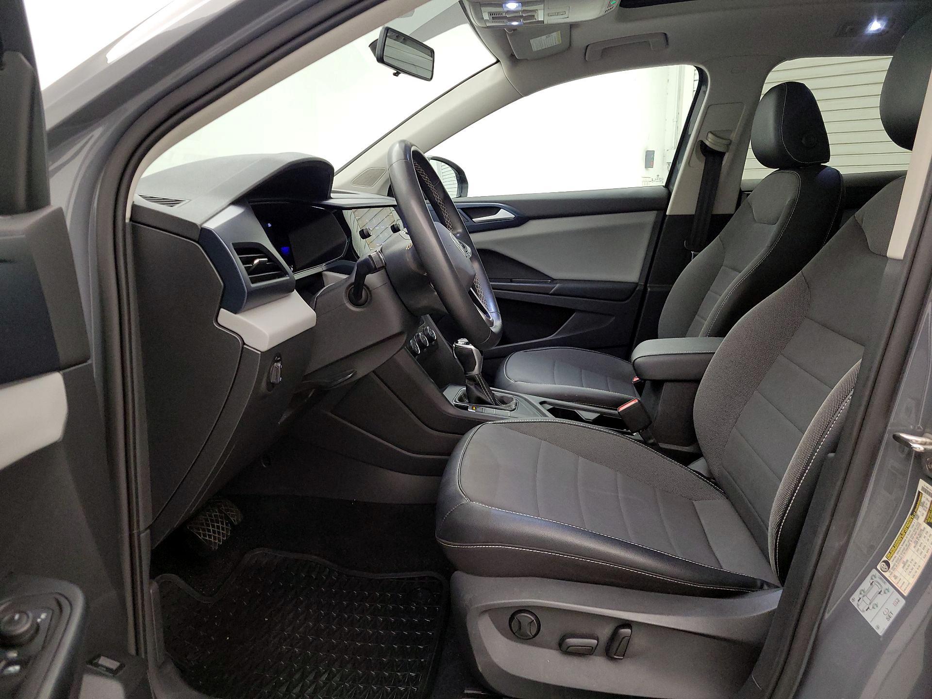 Thumbnail: 2022 Volkswagen Taos - 11