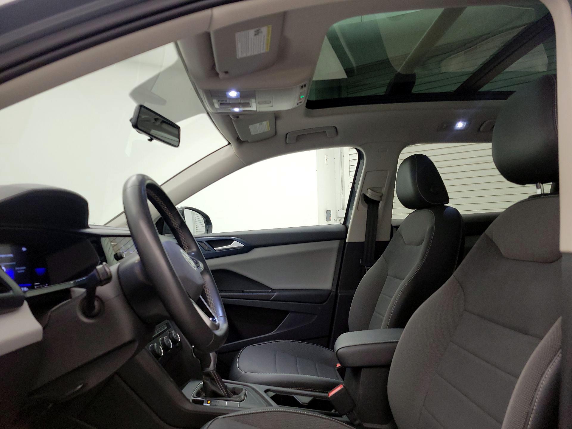 Thumbnail: 2022 Volkswagen Taos - 19