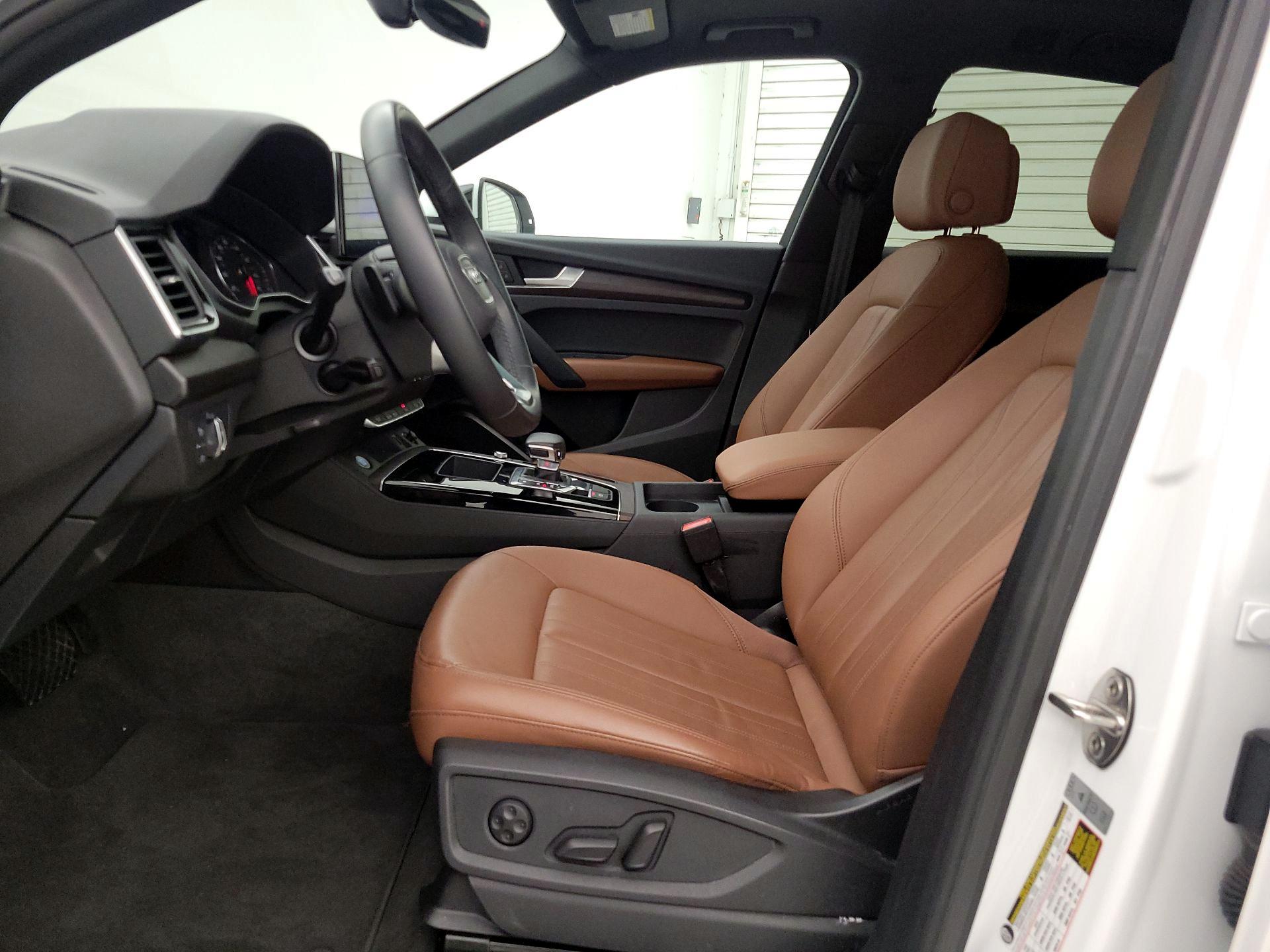 Thumbnail: 2023 Audi Q5 - 11